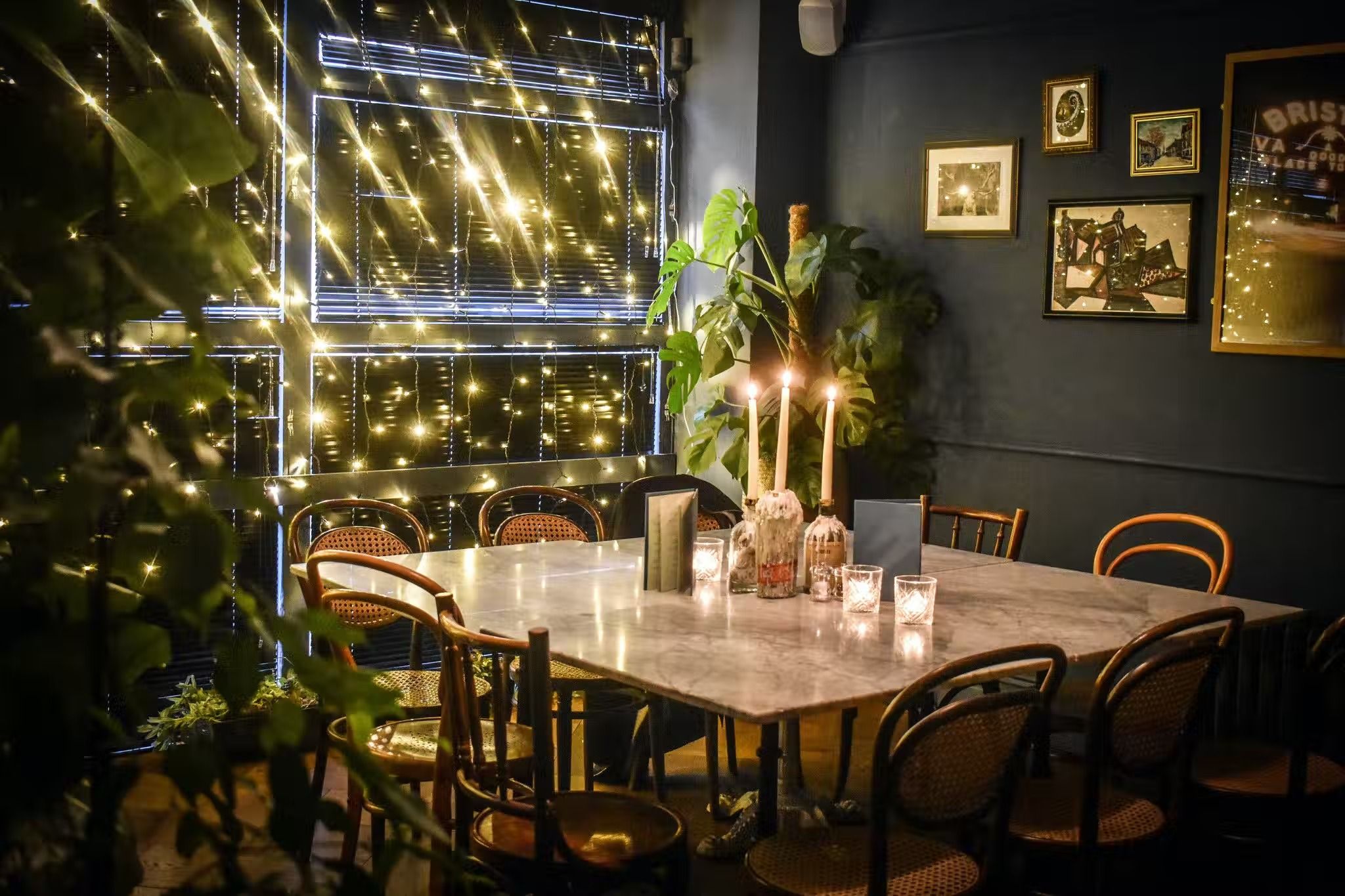 Rosas bristol cool bar