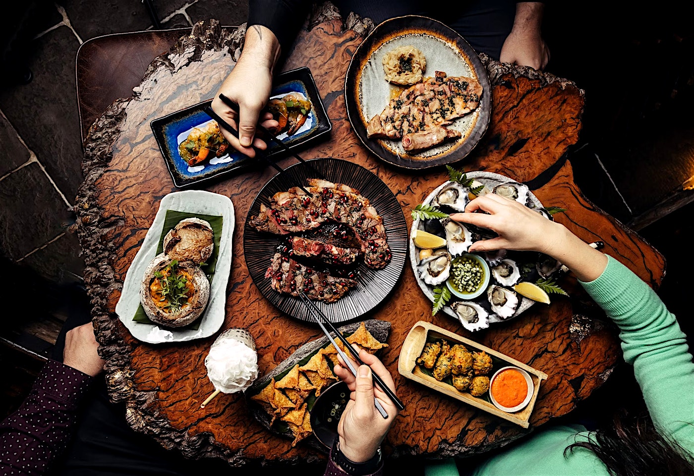 Group Space, Saga Bar image 2