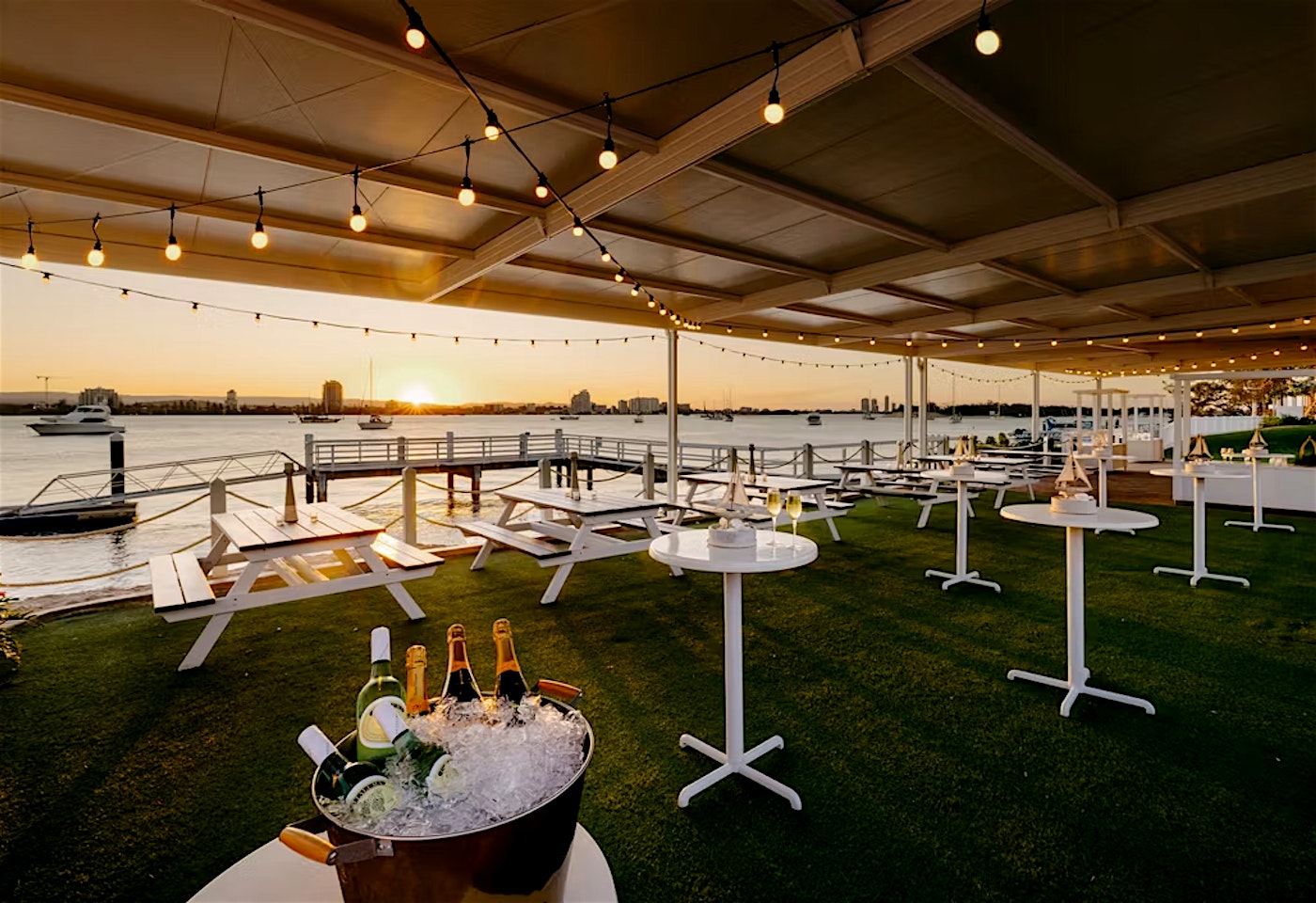 Sea World Resort Boatshed Bar & Grill | Boatshed Bar & Grill Exclusive | Venue Hire Gold Coast | 2