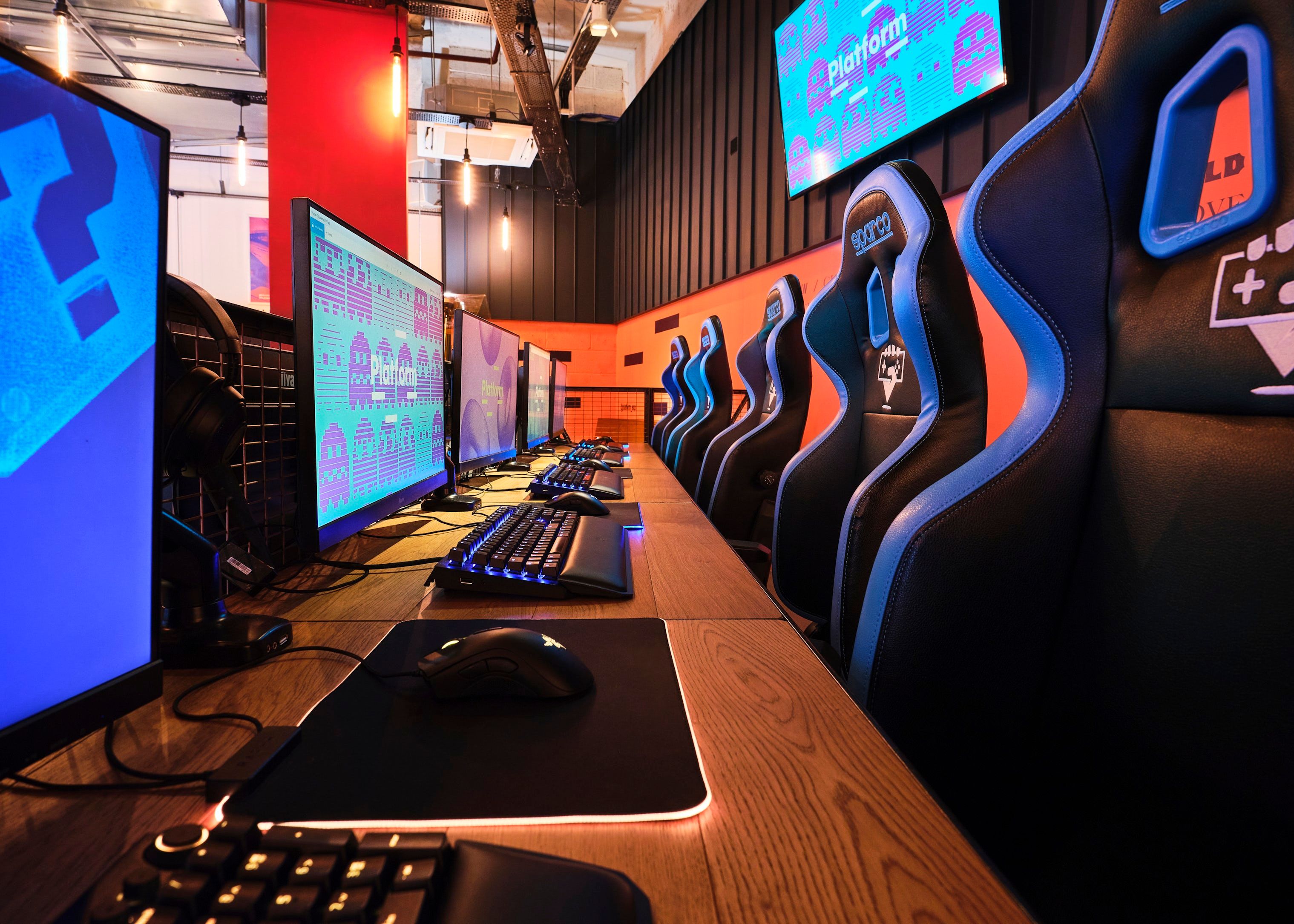 Shoreditch platform activity bar