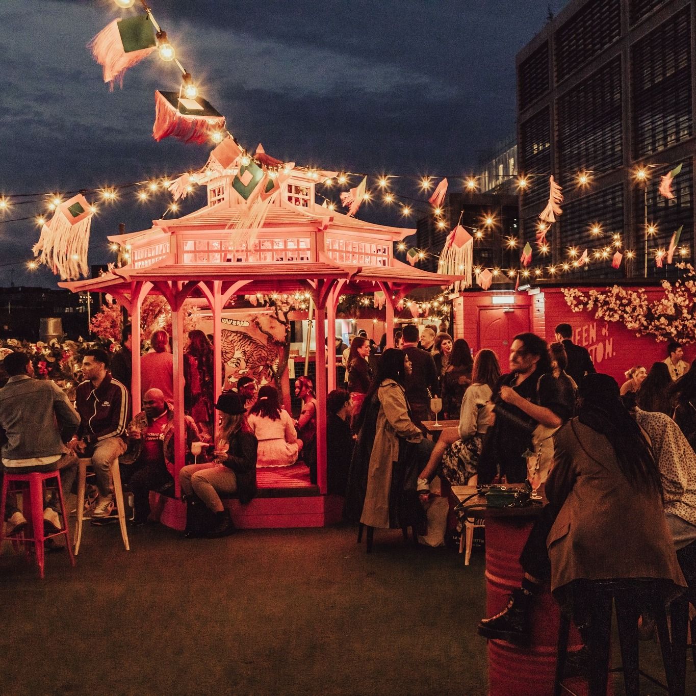 This is the Queen of Hoxton's roof terrace. Open until 9pm.