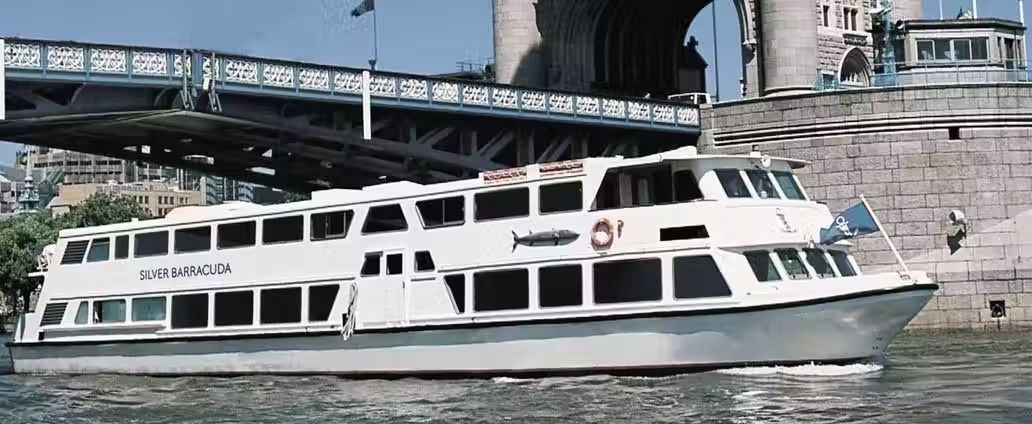 Silver barracuda london boat party 2