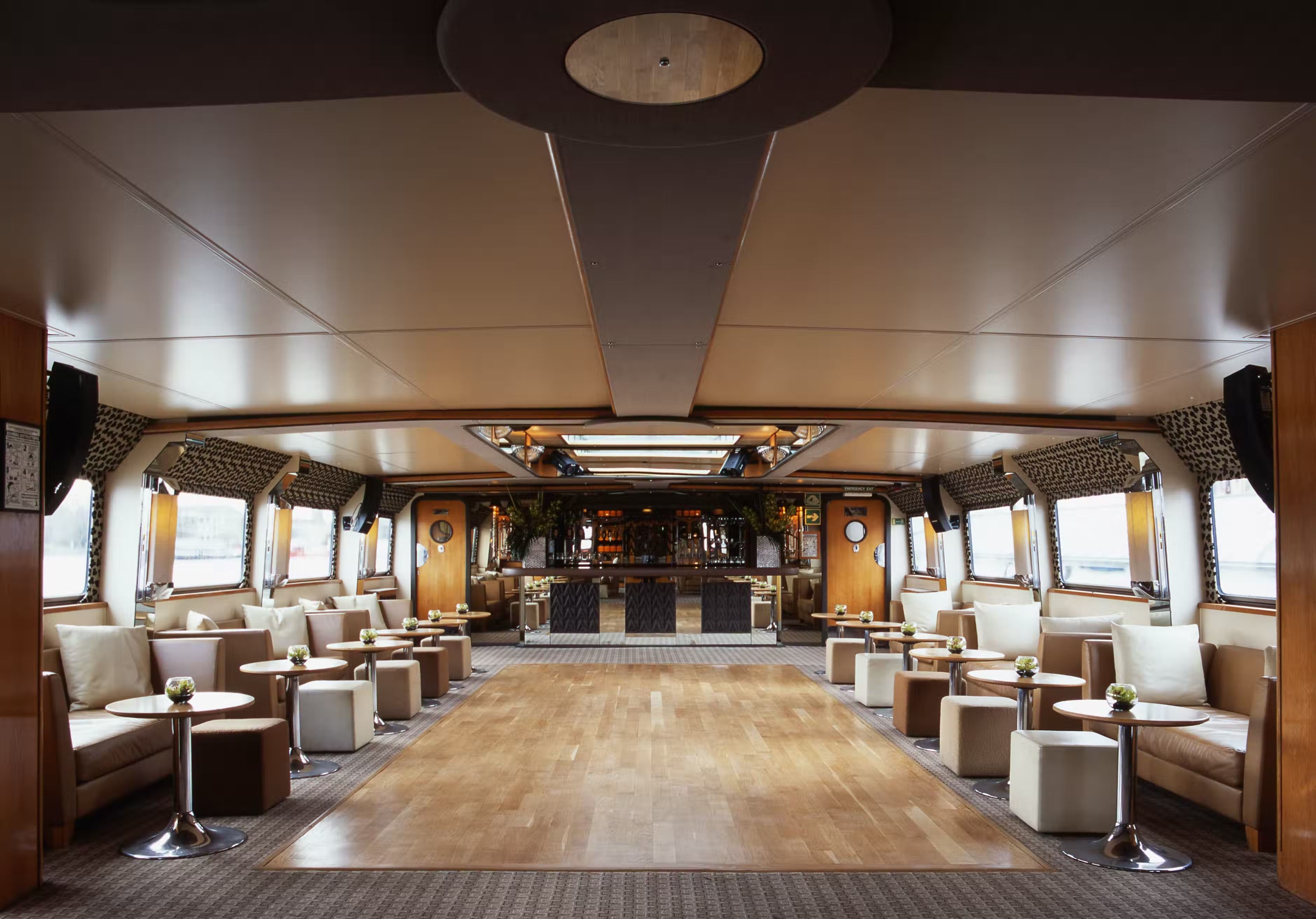 Silver barracuda london boat party 3