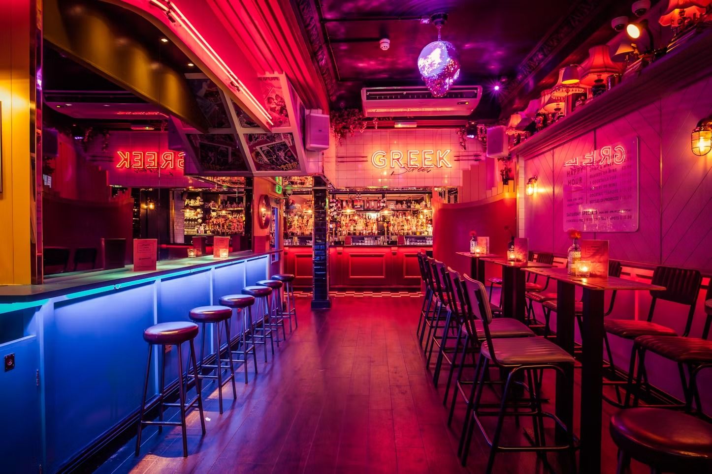 An authentic London karaoke bar experience: Simmons1