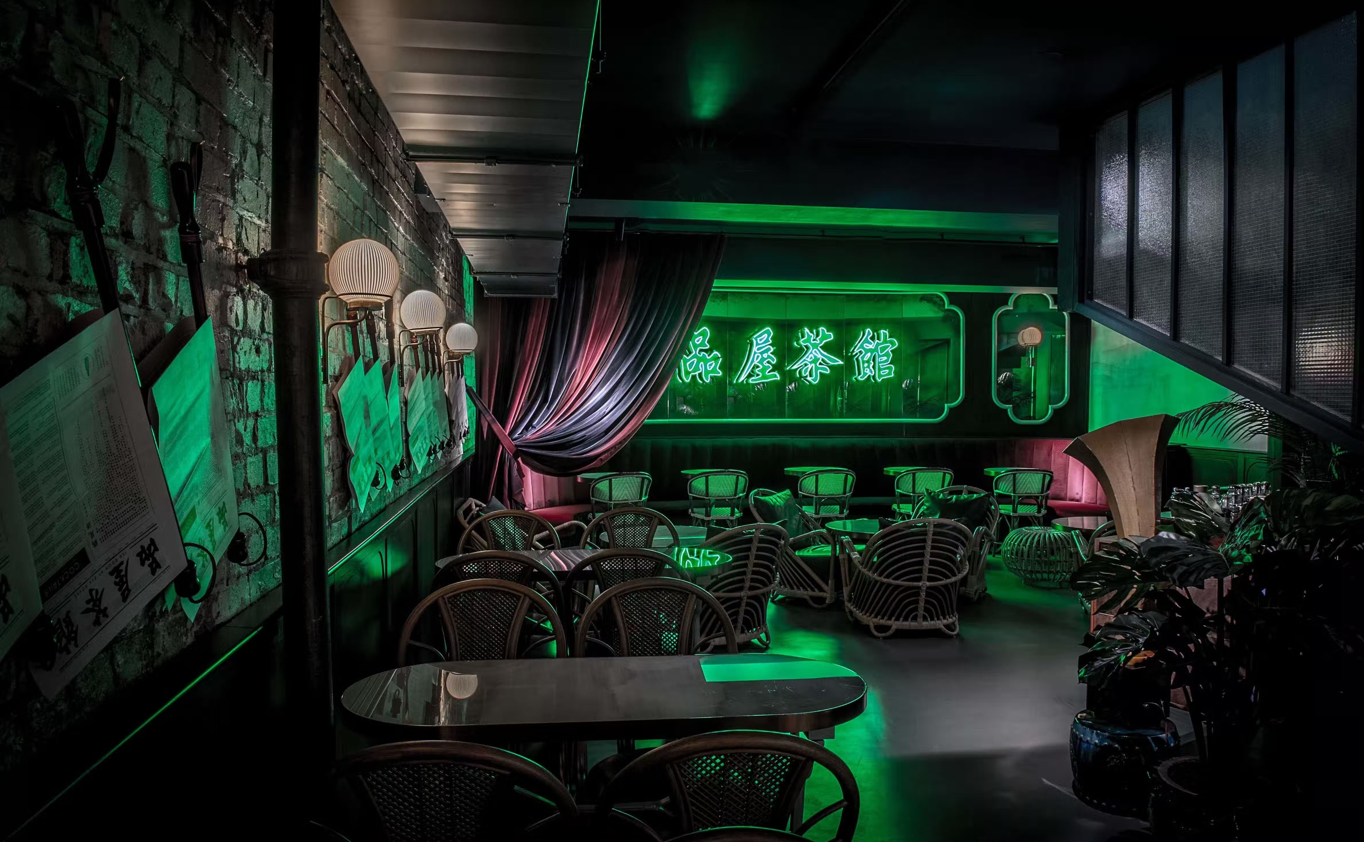 A retro Hong Kong-themed cocktail bar in Soho, central London.
