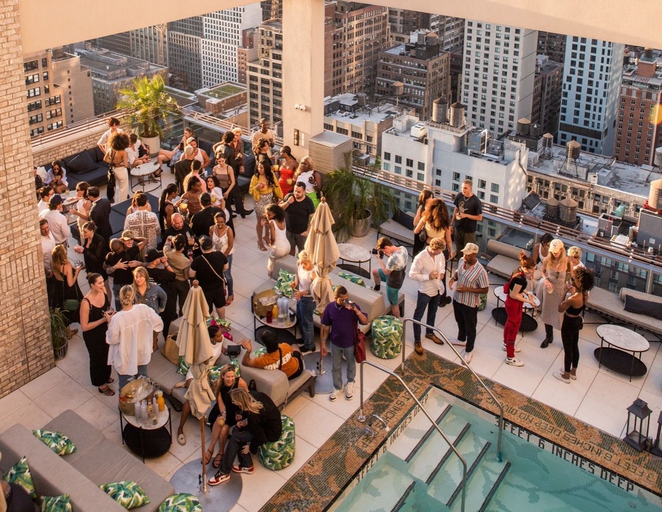 Hire Rooftop Bars in New York venues