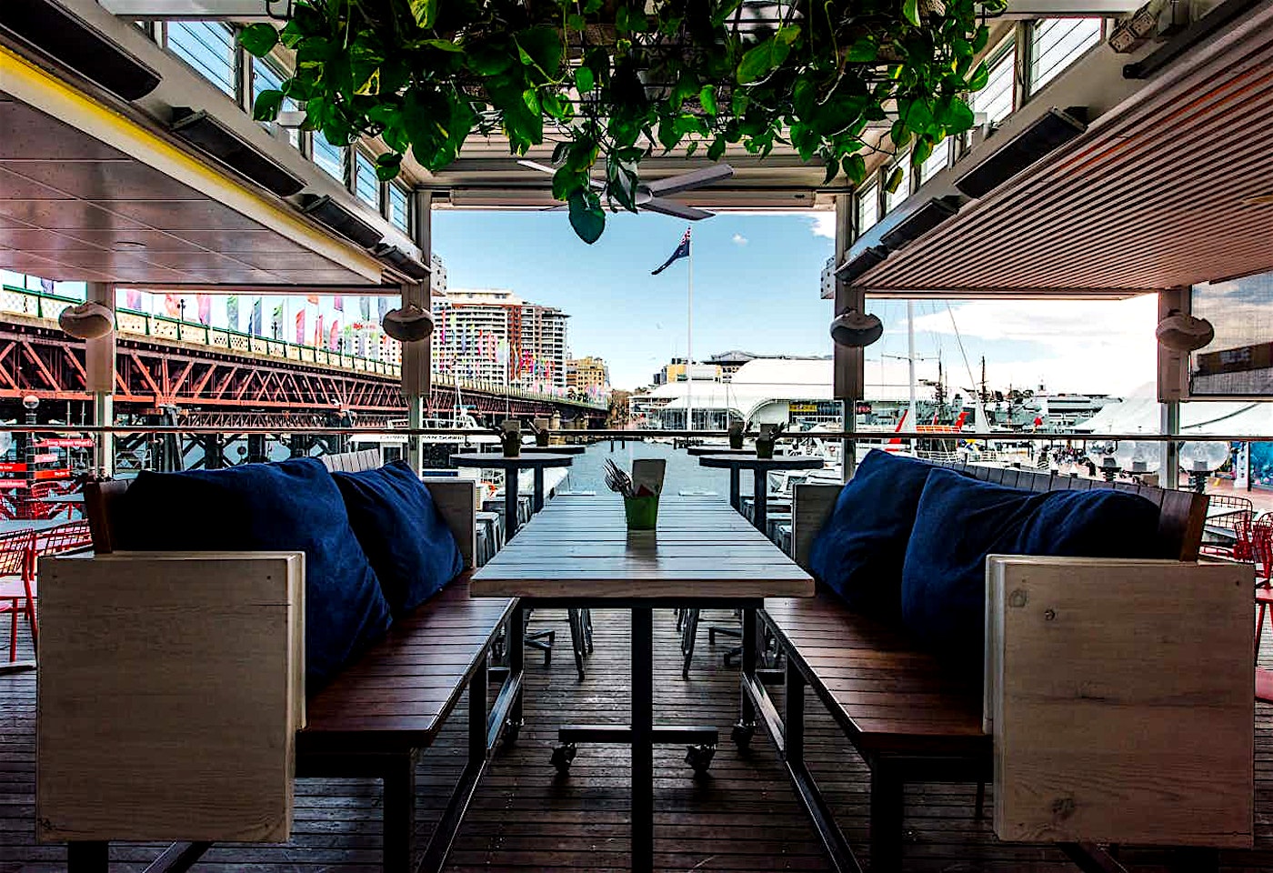 South End, Helm Bar & Bistro1