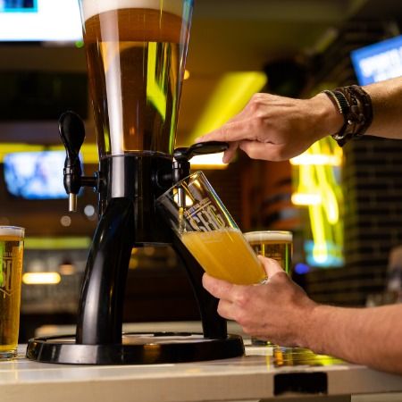 Sports Bar and Grill Victoria best victoria bars 3