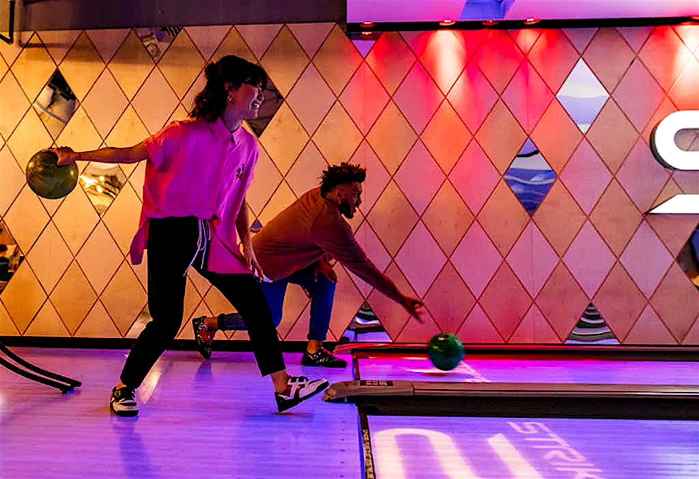 Exclusive Hire, Strike Bowling Surfers Paradise1