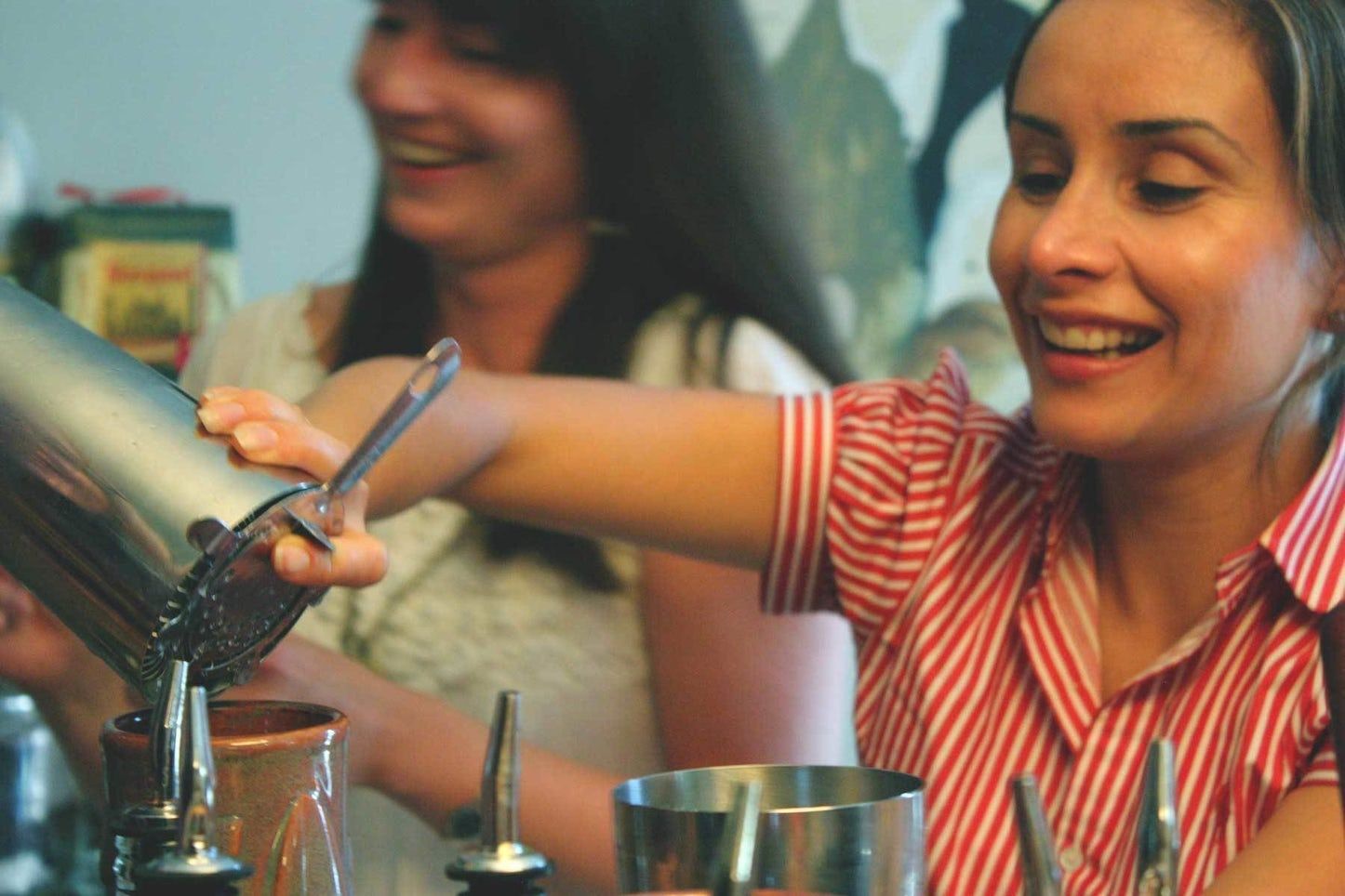 TT Liquor Cocktail Making Class Christmas Team Activity