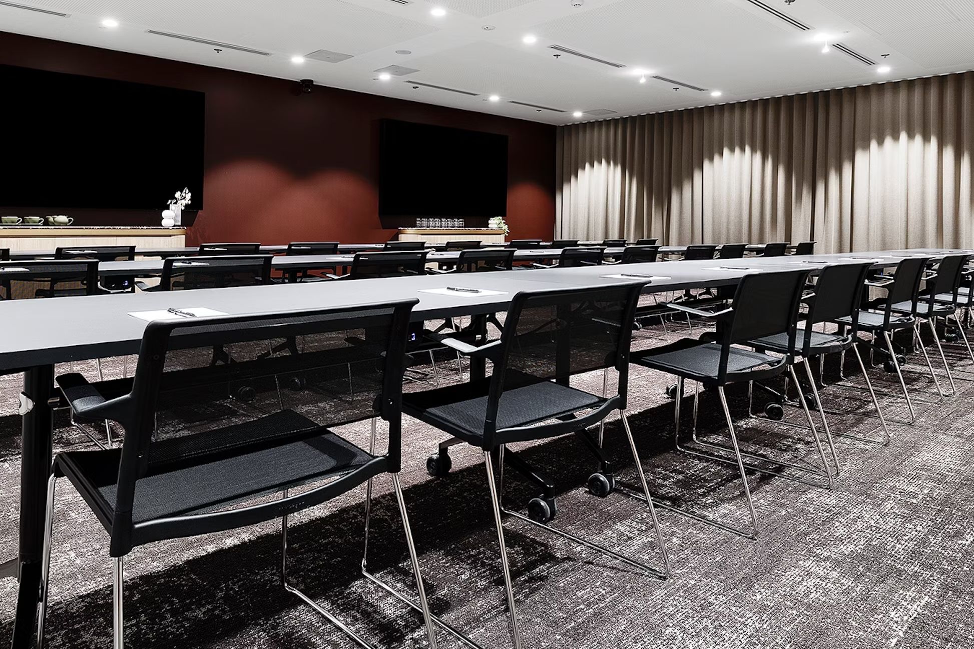 TO, TRE, EN - Conference Room, Two24 Conferencing by Work Club Global image 3