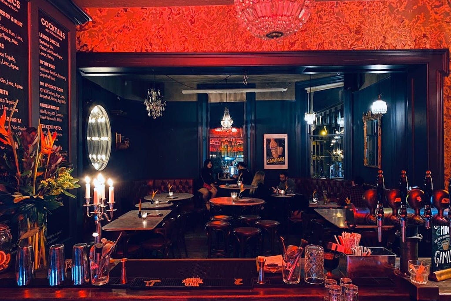 Ten bells spitalfields bar 