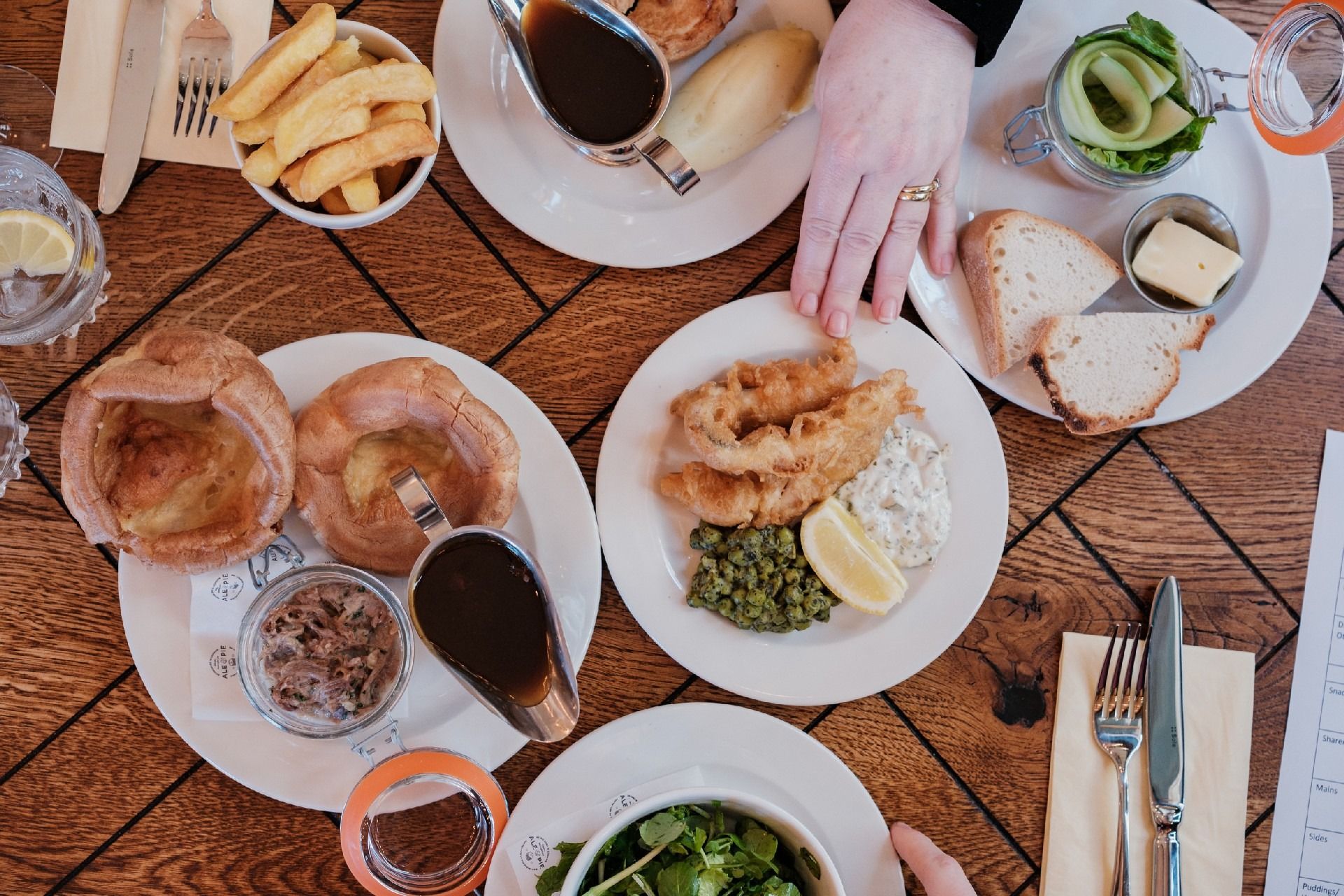 Eat like you’re about to engage in a horrific naval battle (on a budget): The Admiralty image 3