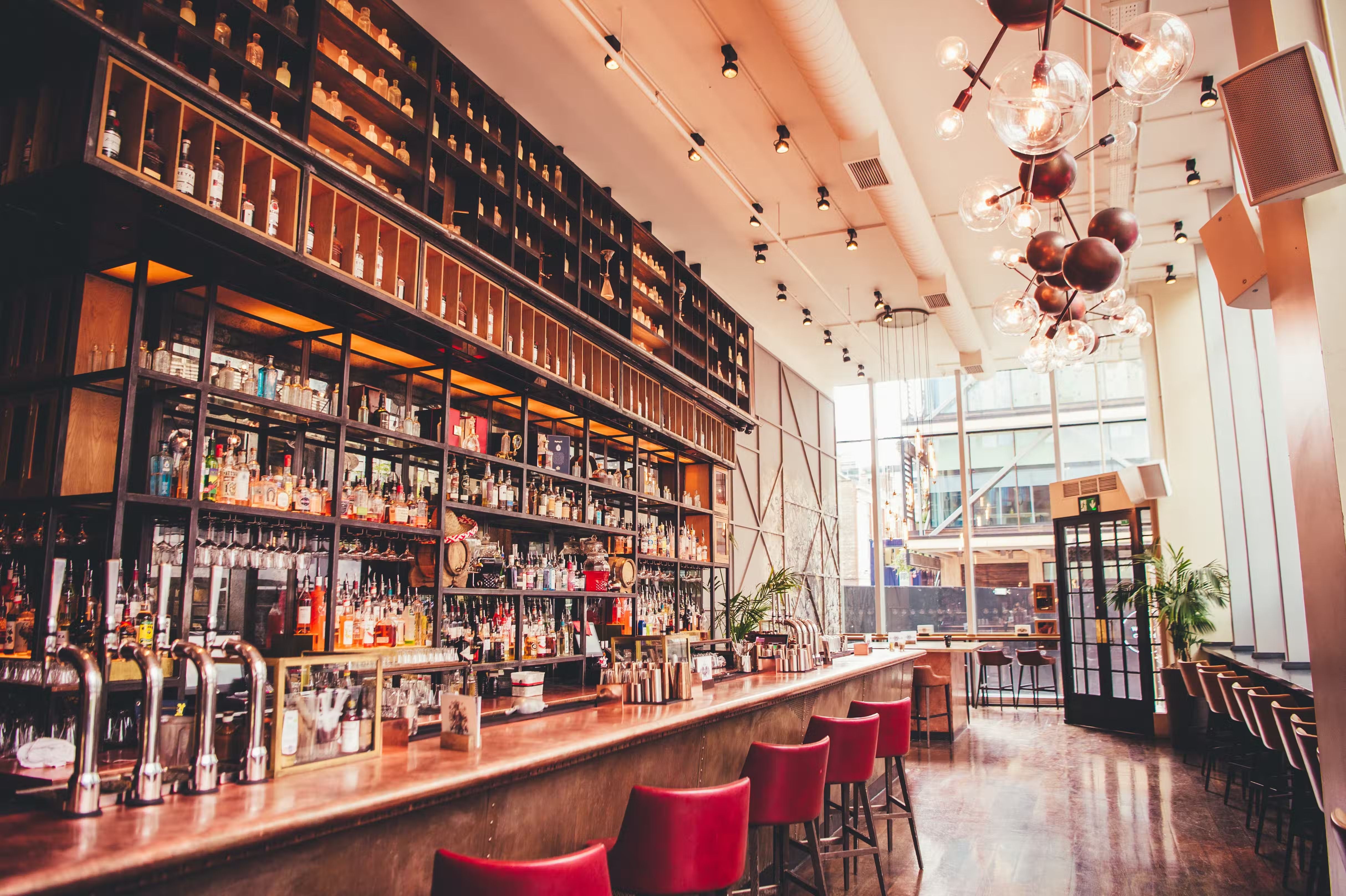 A bar in Spinningfields for those who like their drinks volatile: The Alchemist1