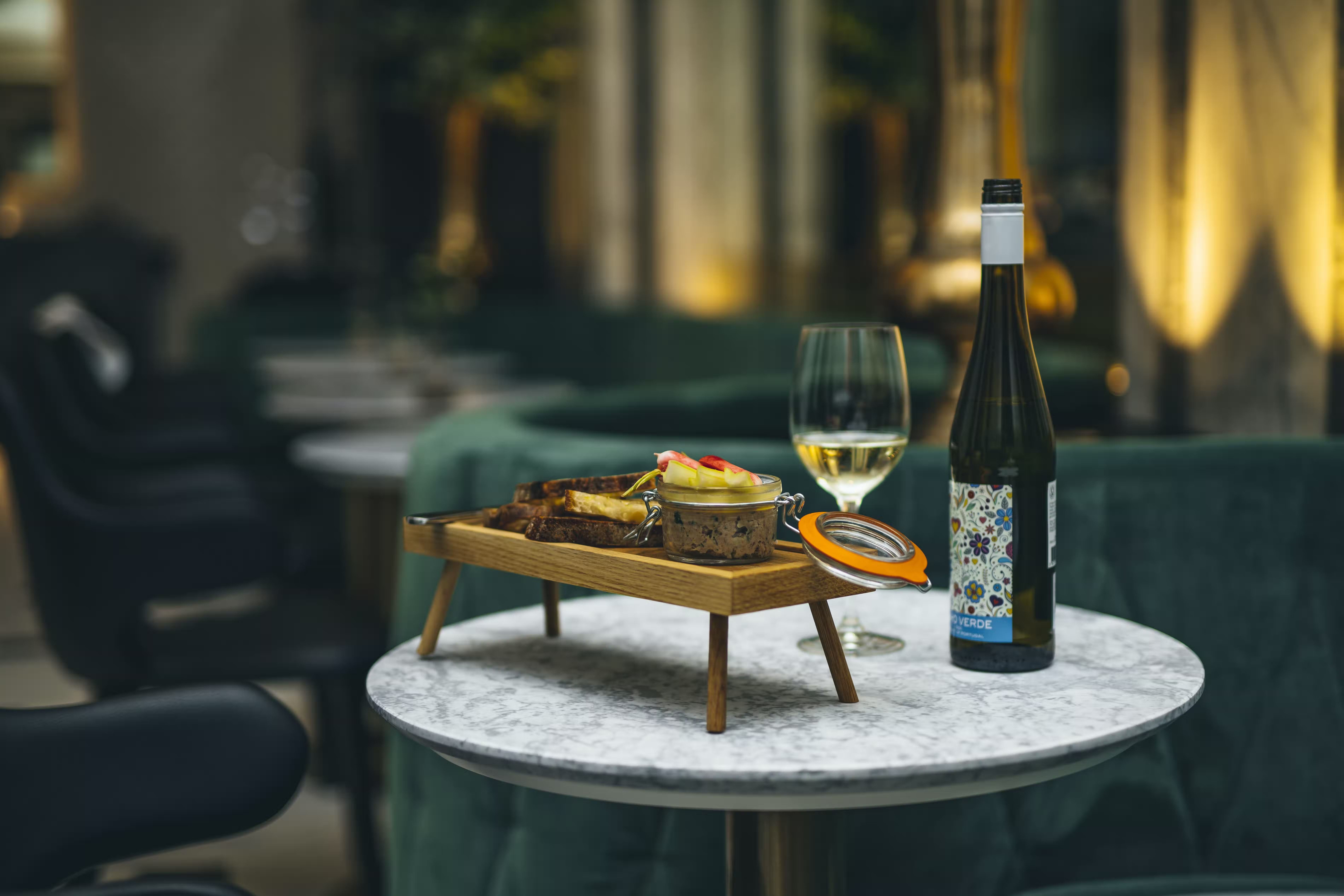 The Amicable Society of Lazy Ballerinas holborn bars