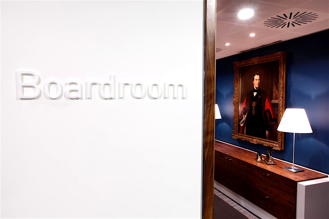 The Boardroom london bridge meeting room 