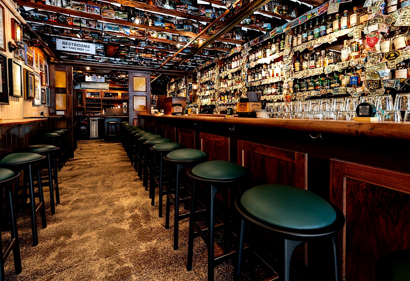 The Dead Rabbit Bar Irish Pub Downtown Manhattan NYC 