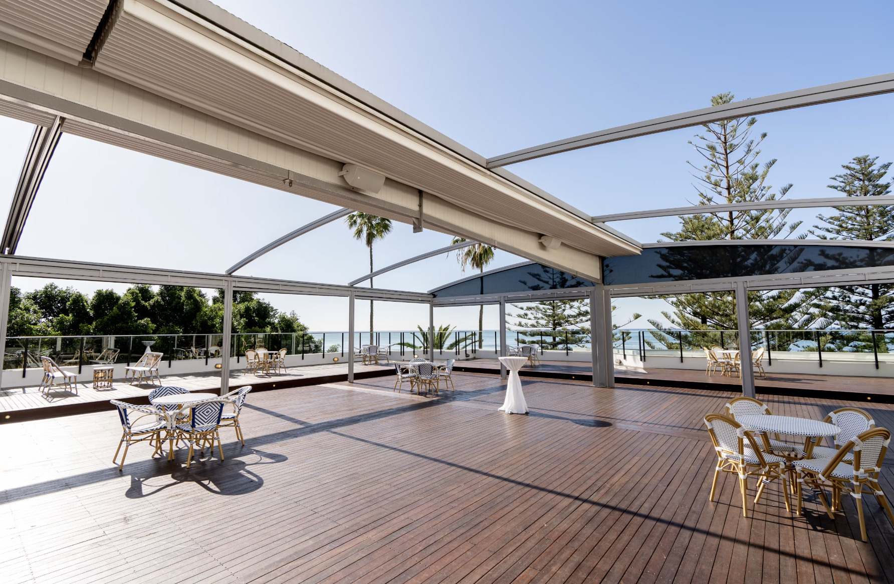 Novotel Wollongong Northbeach image 2