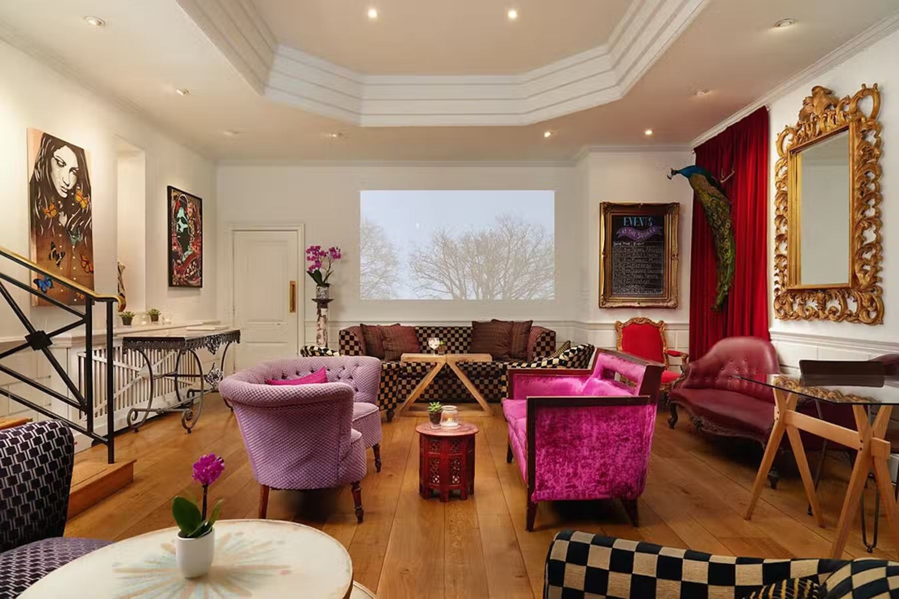 The Lounge, The Square Club 1