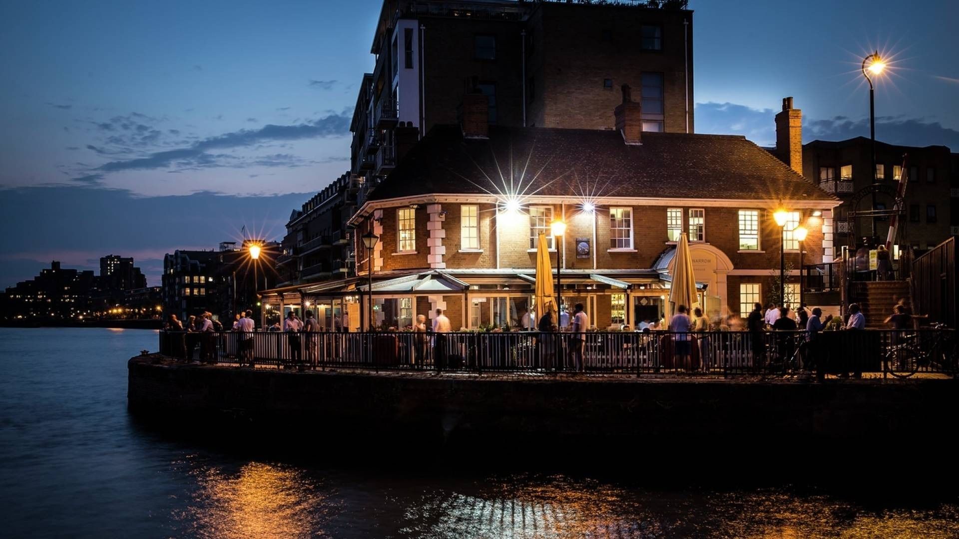 The Narrow London dinner with a view 2