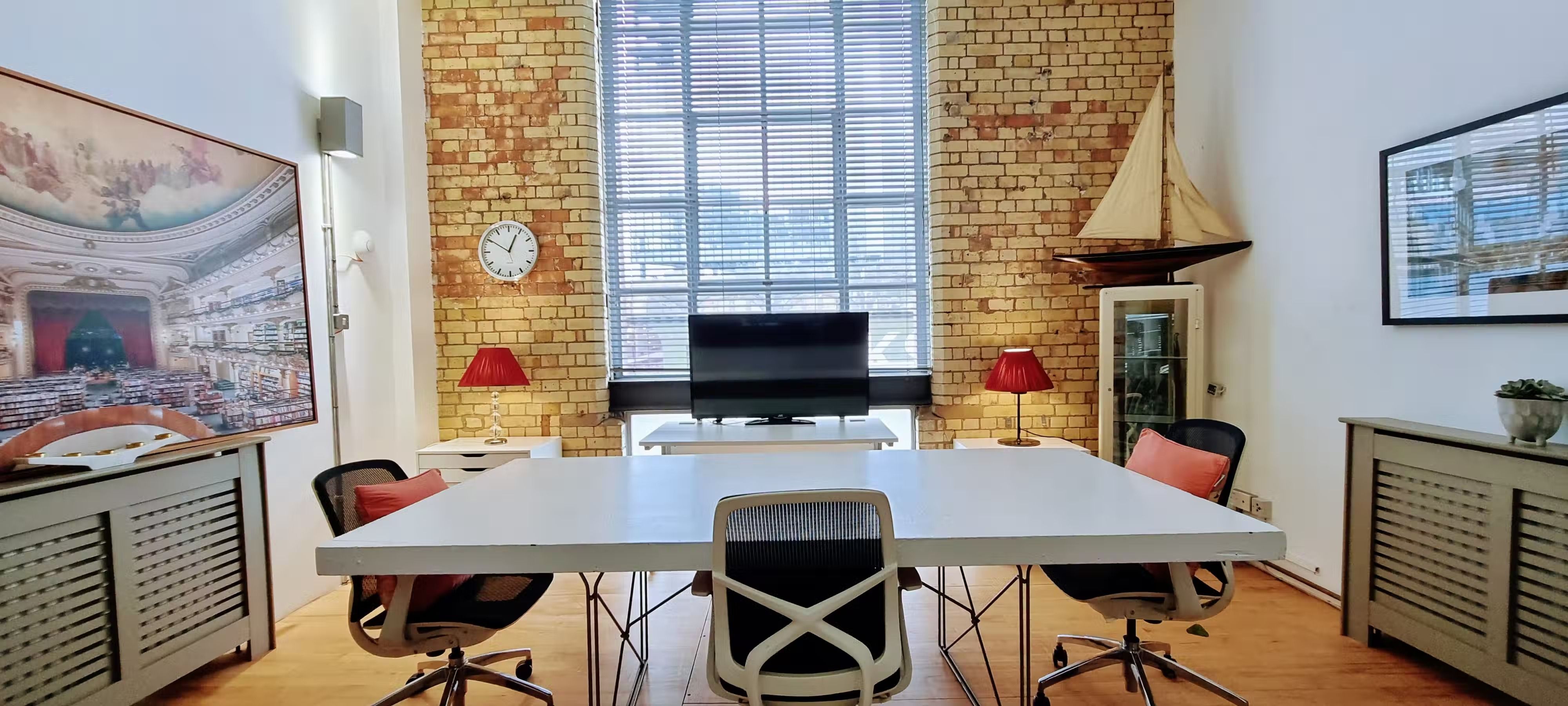 The New Yorker gallery London meeting room 2