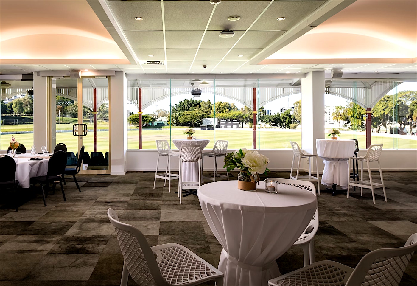 Captains Room, The Pavilions image 2