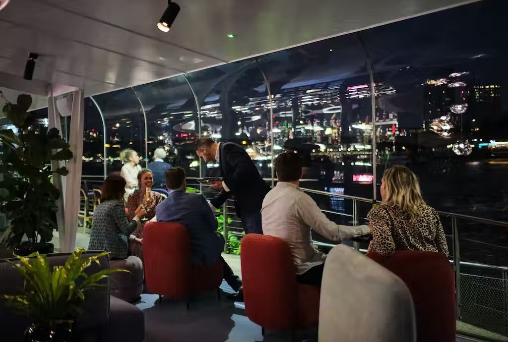 The Pier Bar & Lounge Embankment