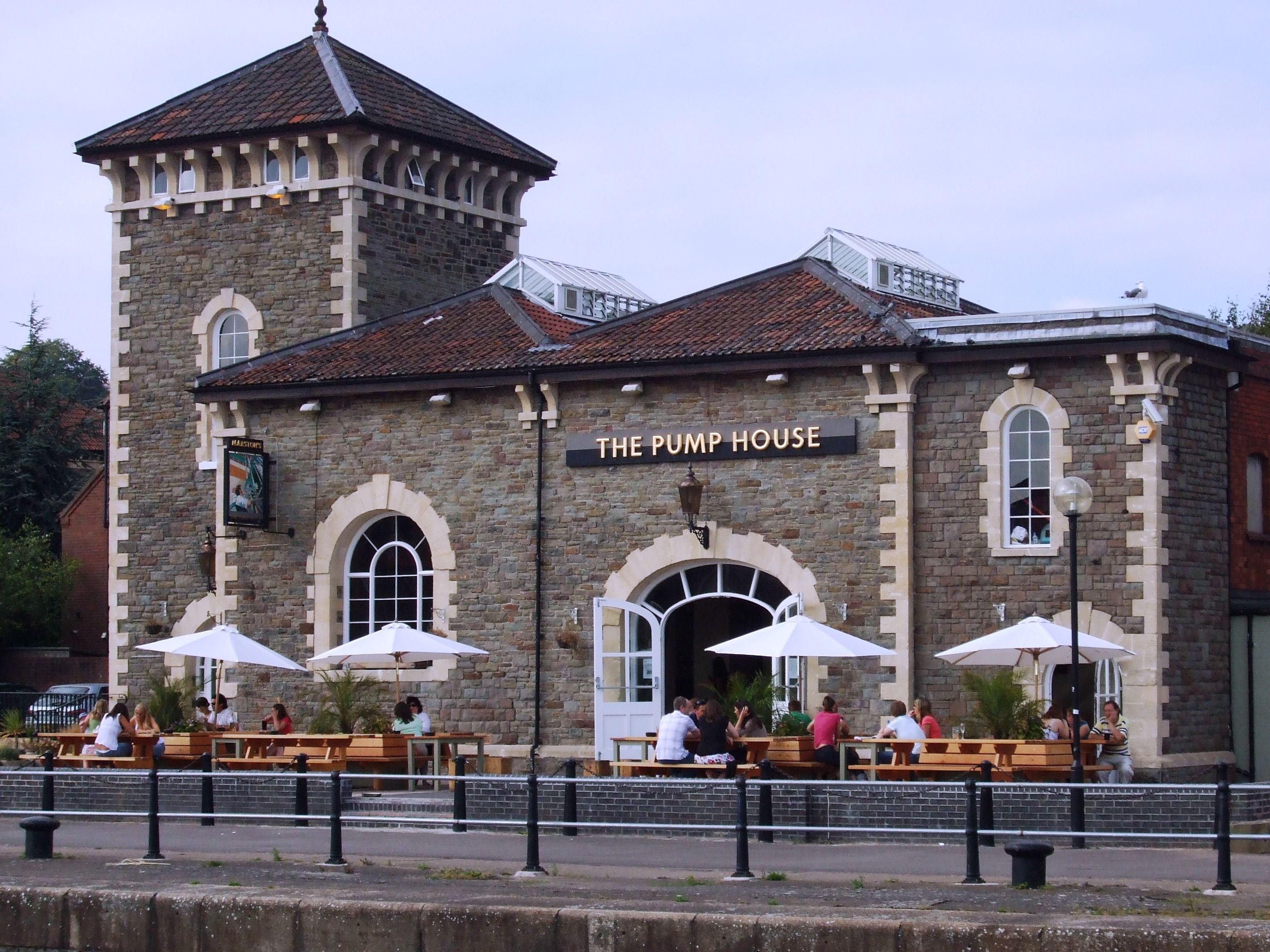 The Pump House harbourside pub 