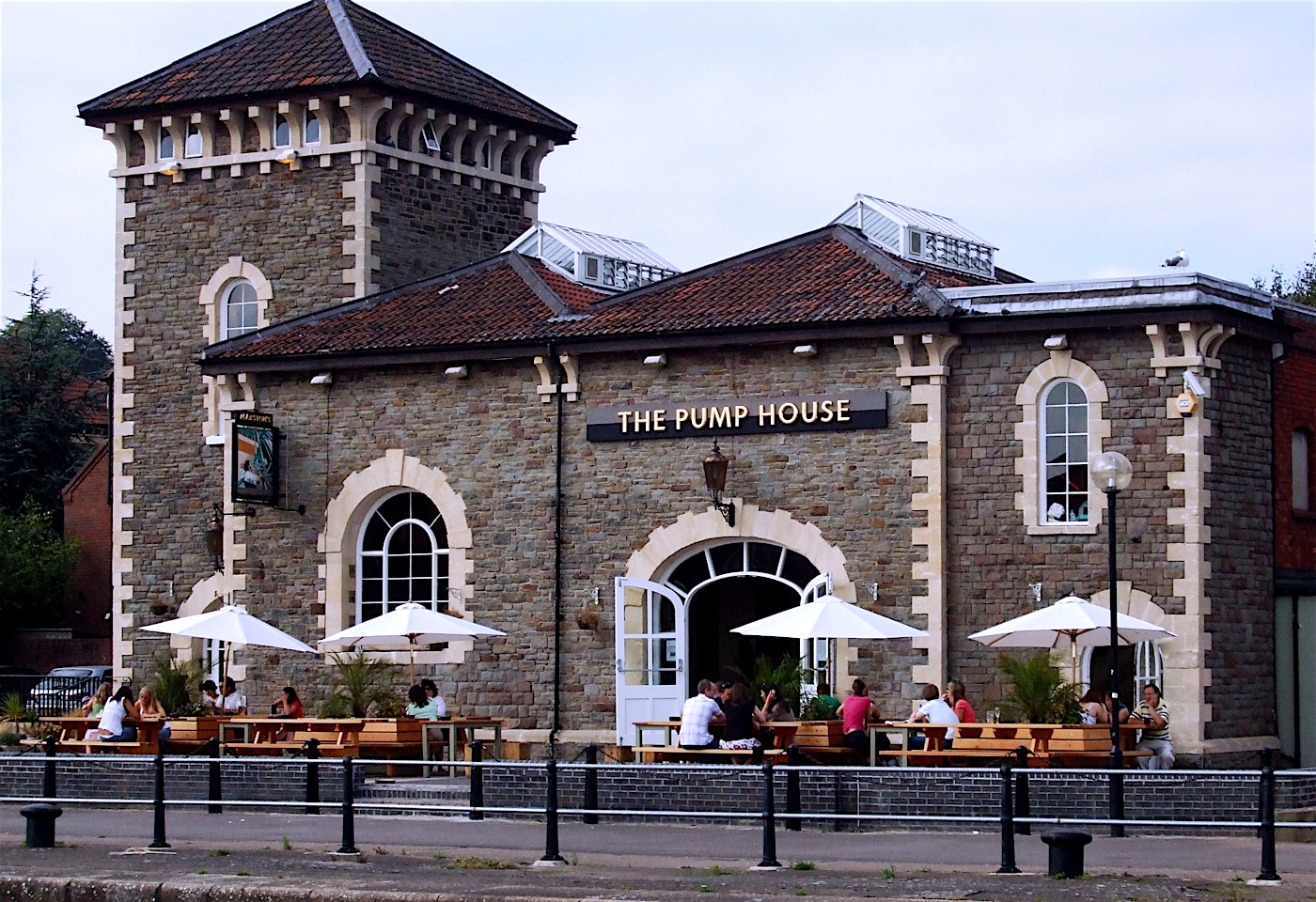 The Pump House harbourside pub 