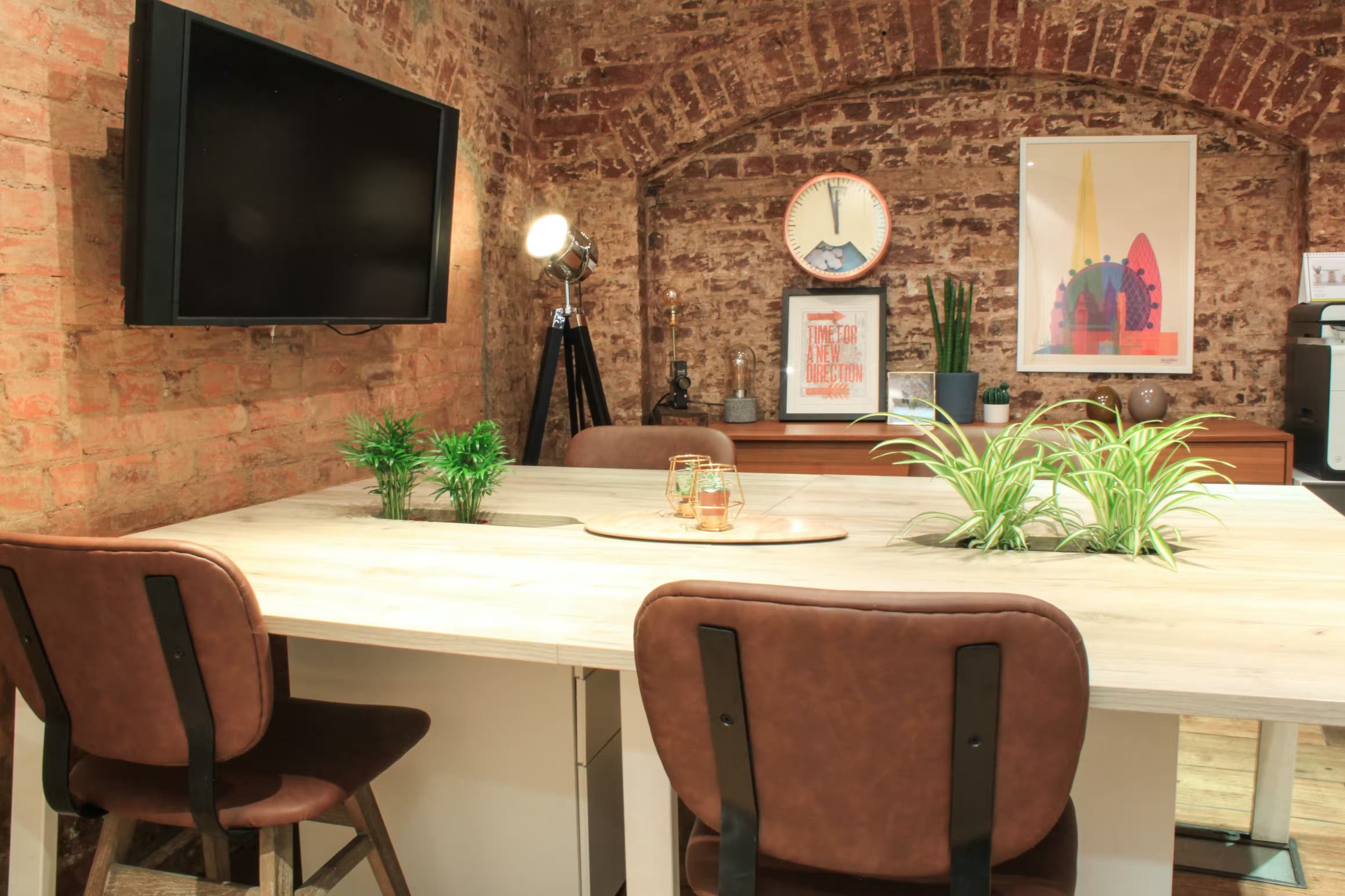 The Travel Cafe London meeting room 2