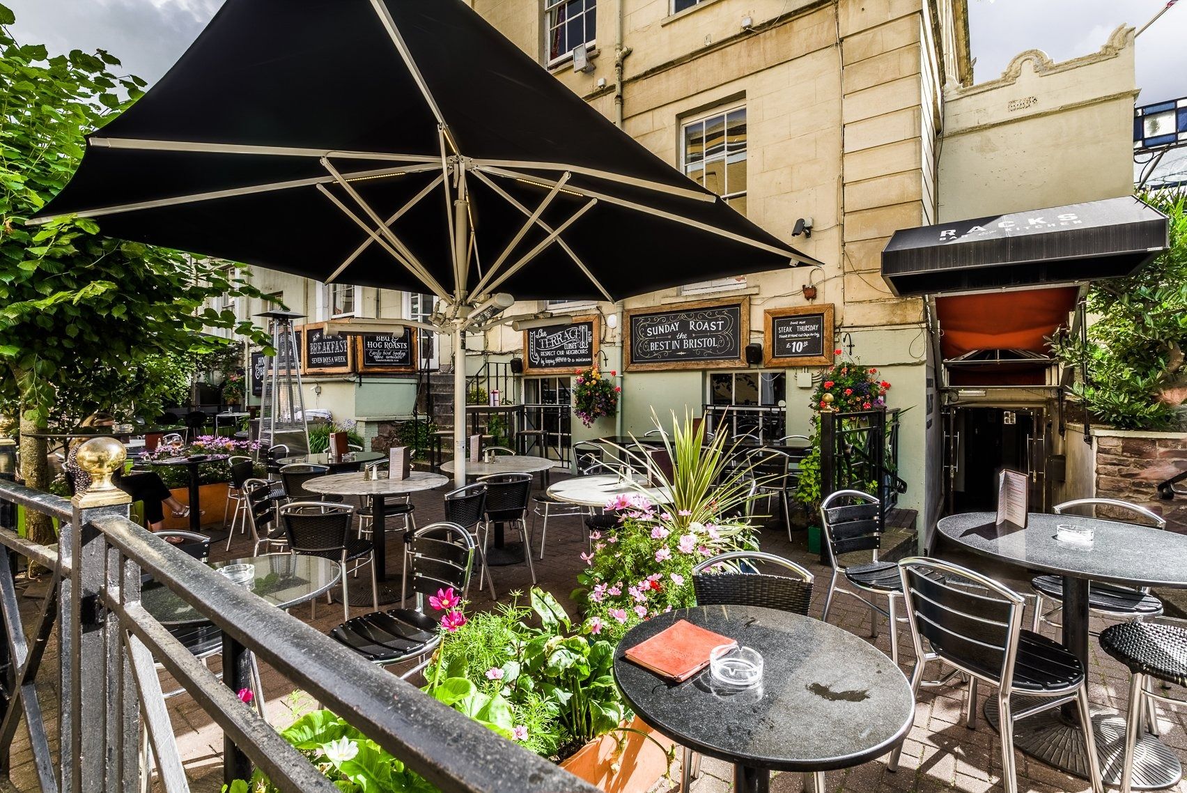 The mall bristol outdoor pub 1.