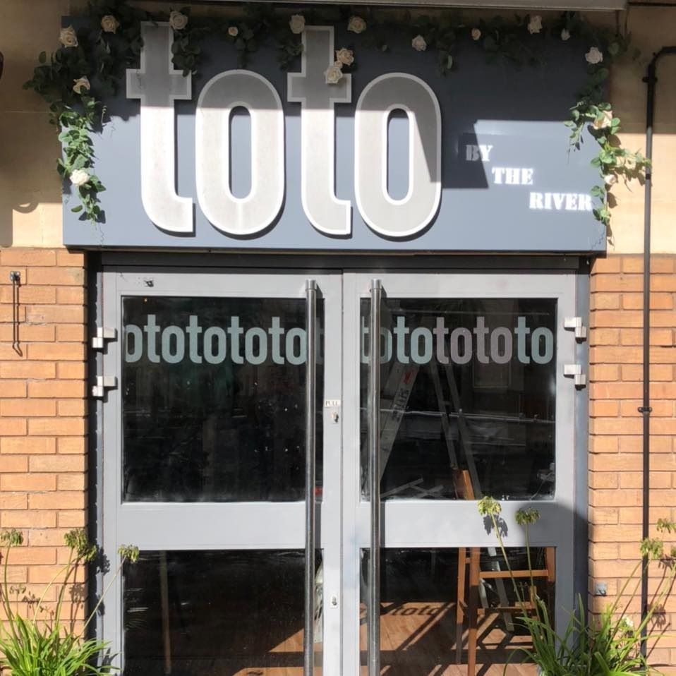 Totos bristol late night bar