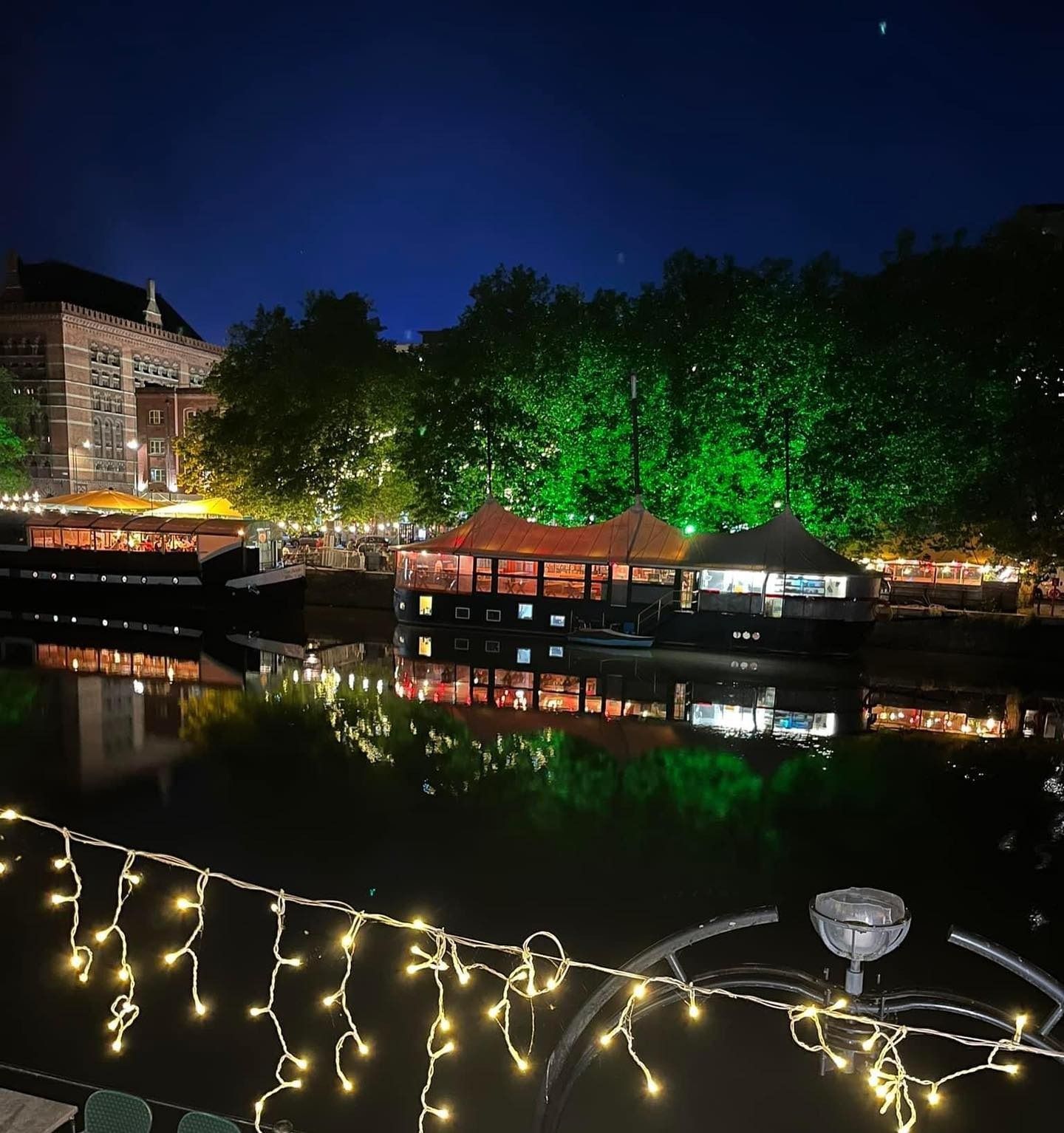 Totos bristol late night bar