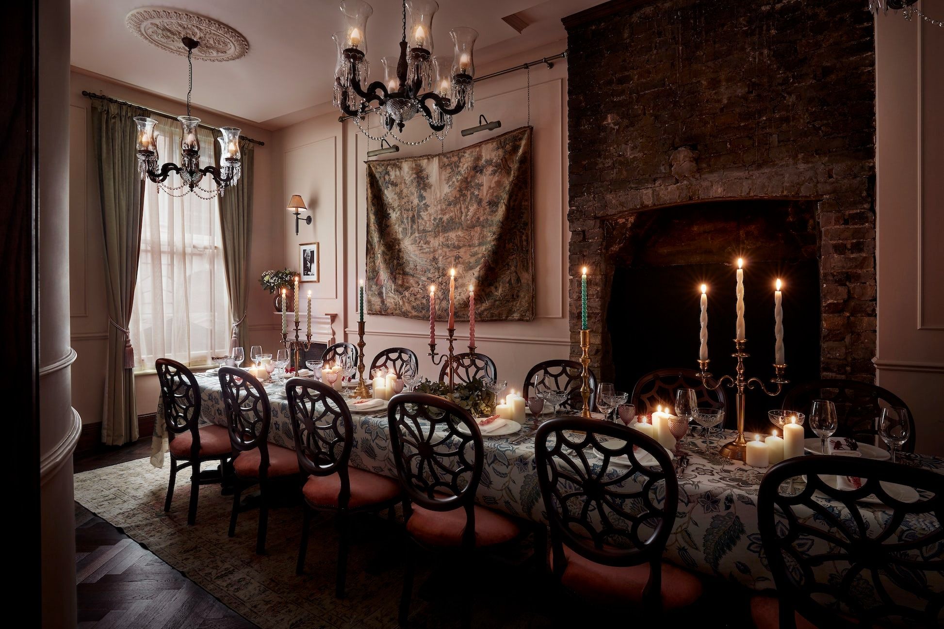 A far cry from Wetherspoons: Upstairs at The George1