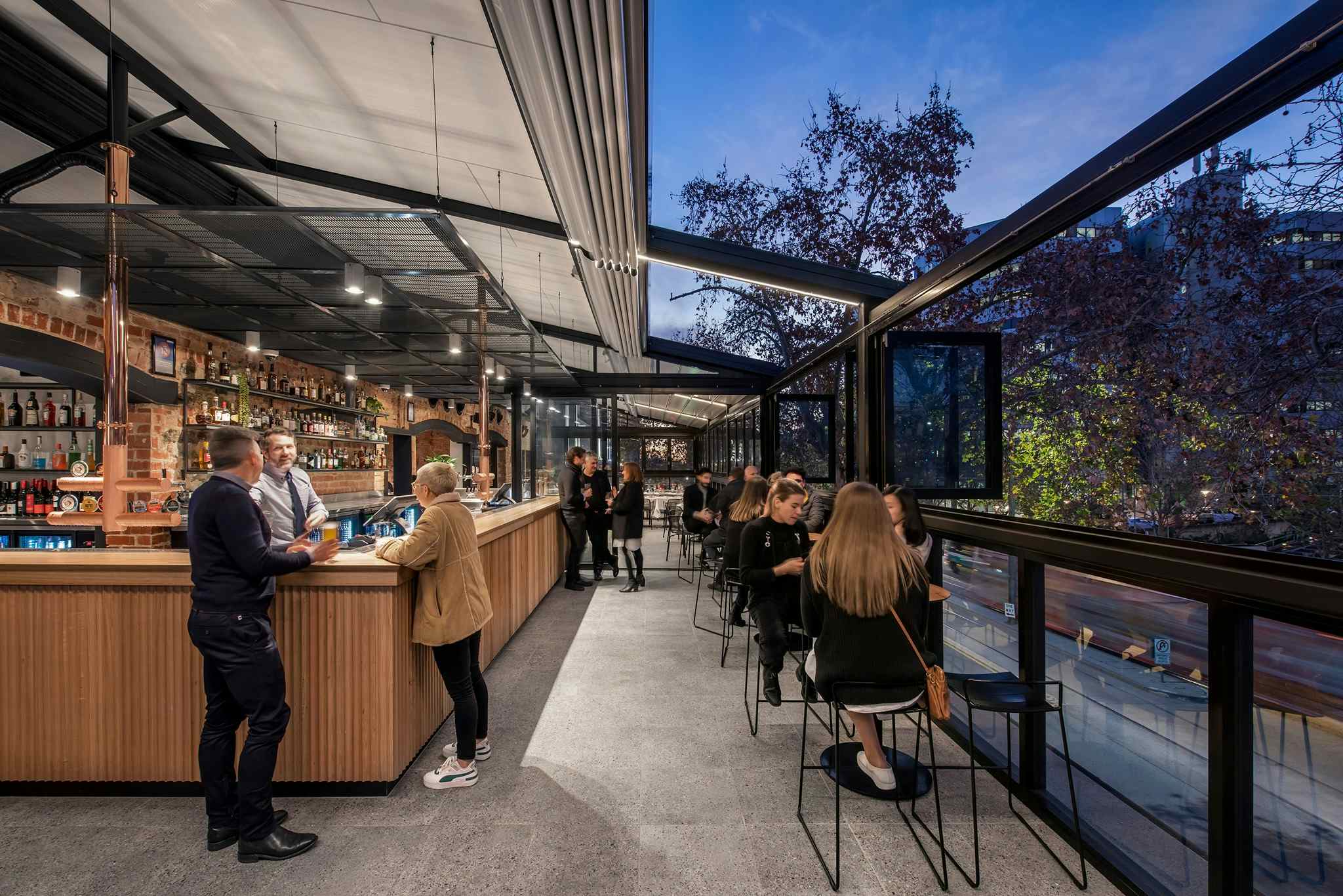 Strathmore Hotel | Verandah Dining | Venue Hire Adelaide | 1