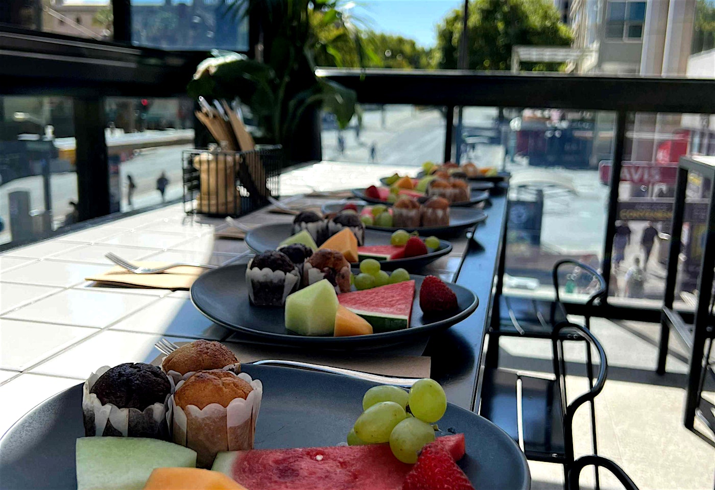 Verandah Private, Strathmore Hotel image 3