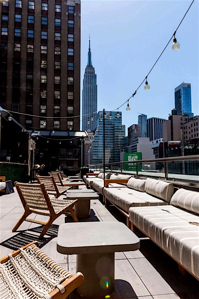 Versa Rooftop Bar Chelsea NYC 