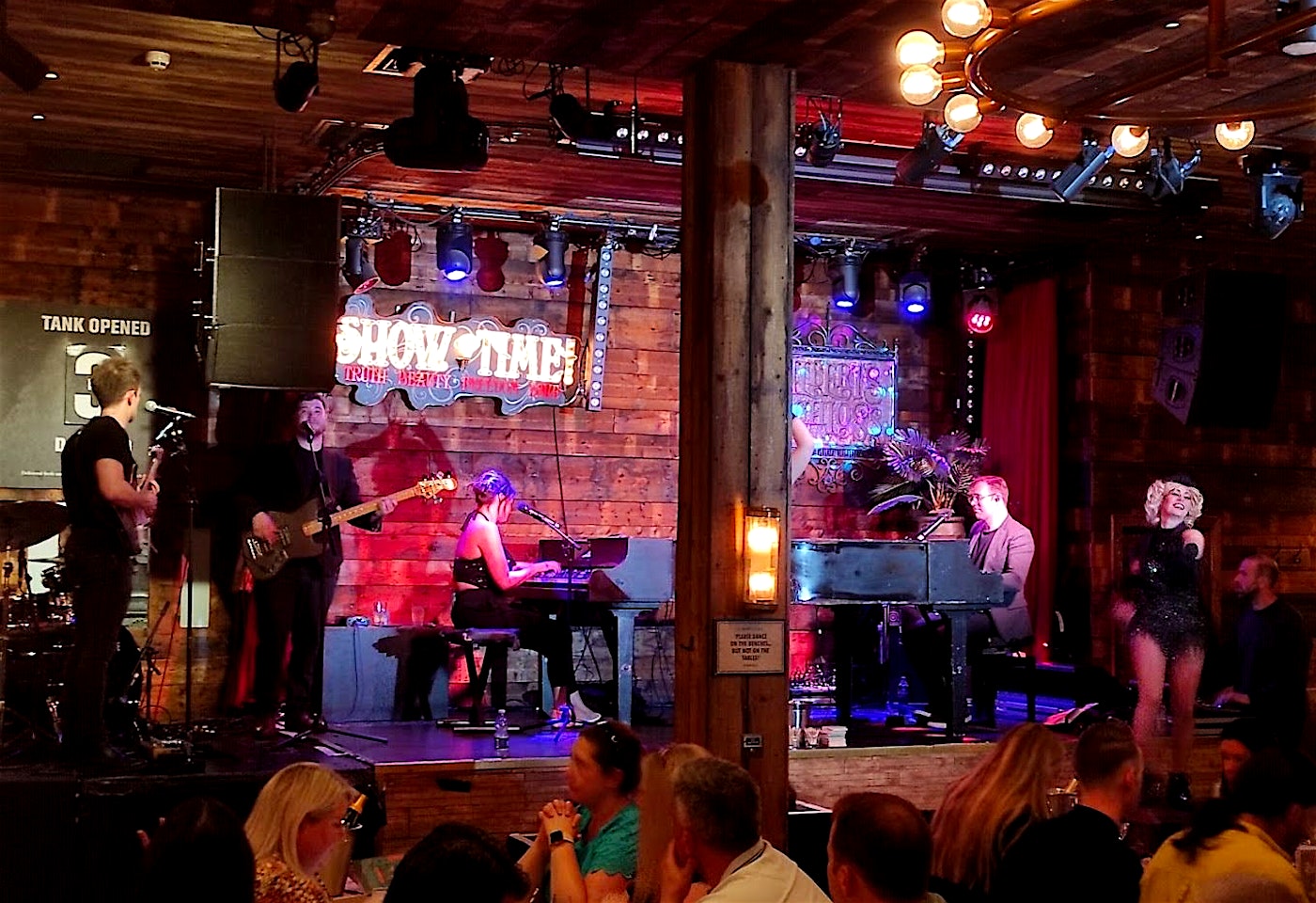 albert schloss manchester 2