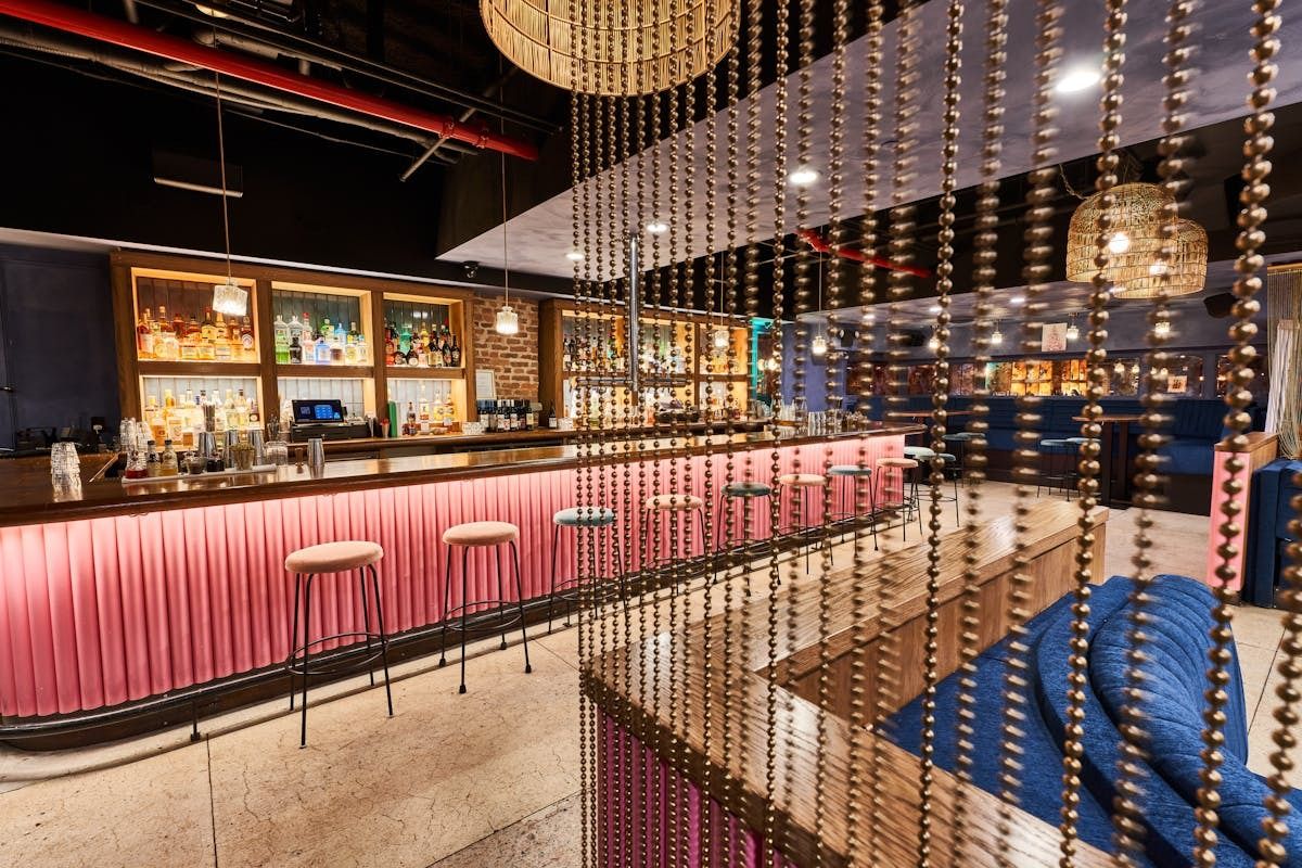 Throw a Big Easy party in the Big Apple: Alligator Pear1