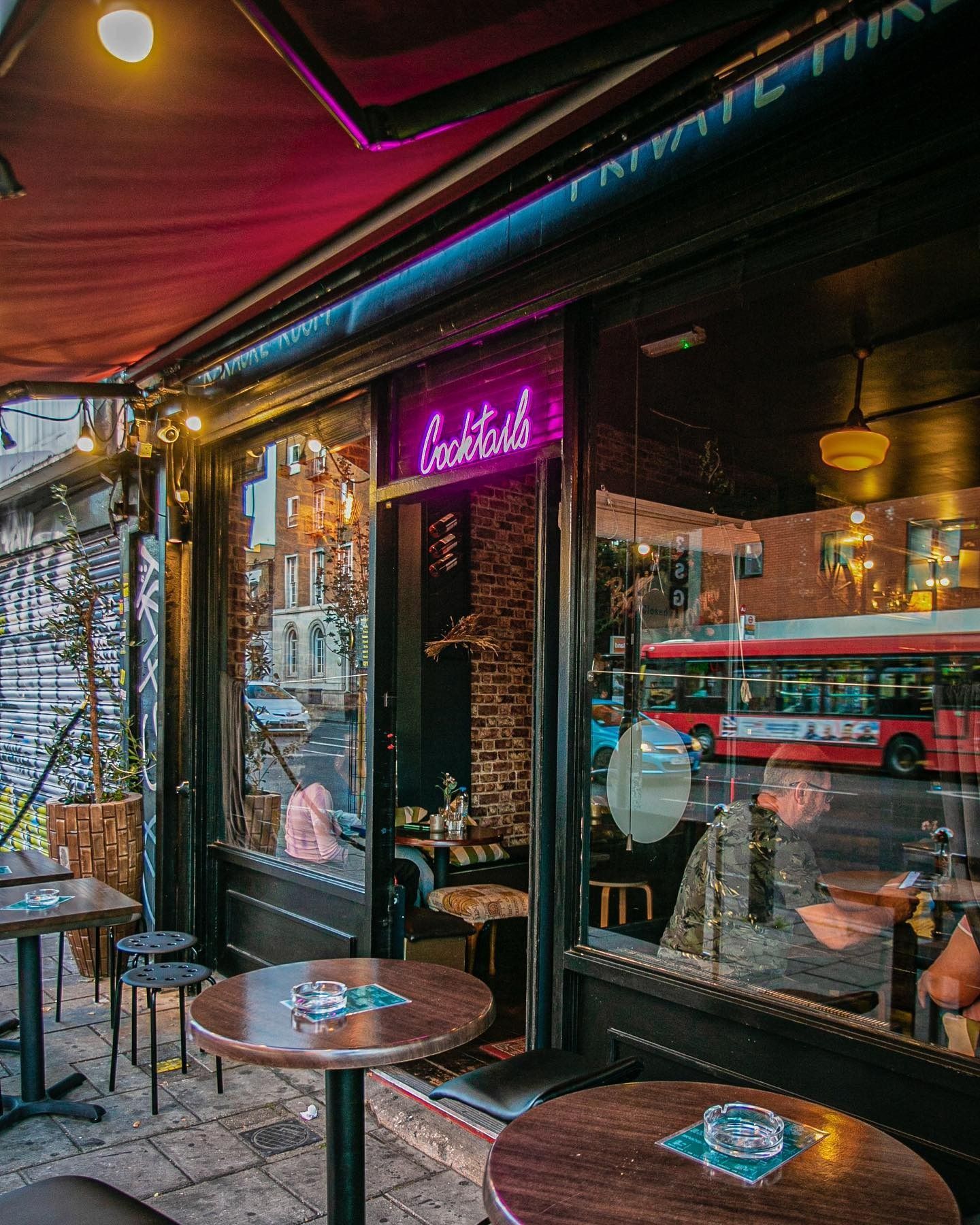 exterior of bar 161 in hackney london