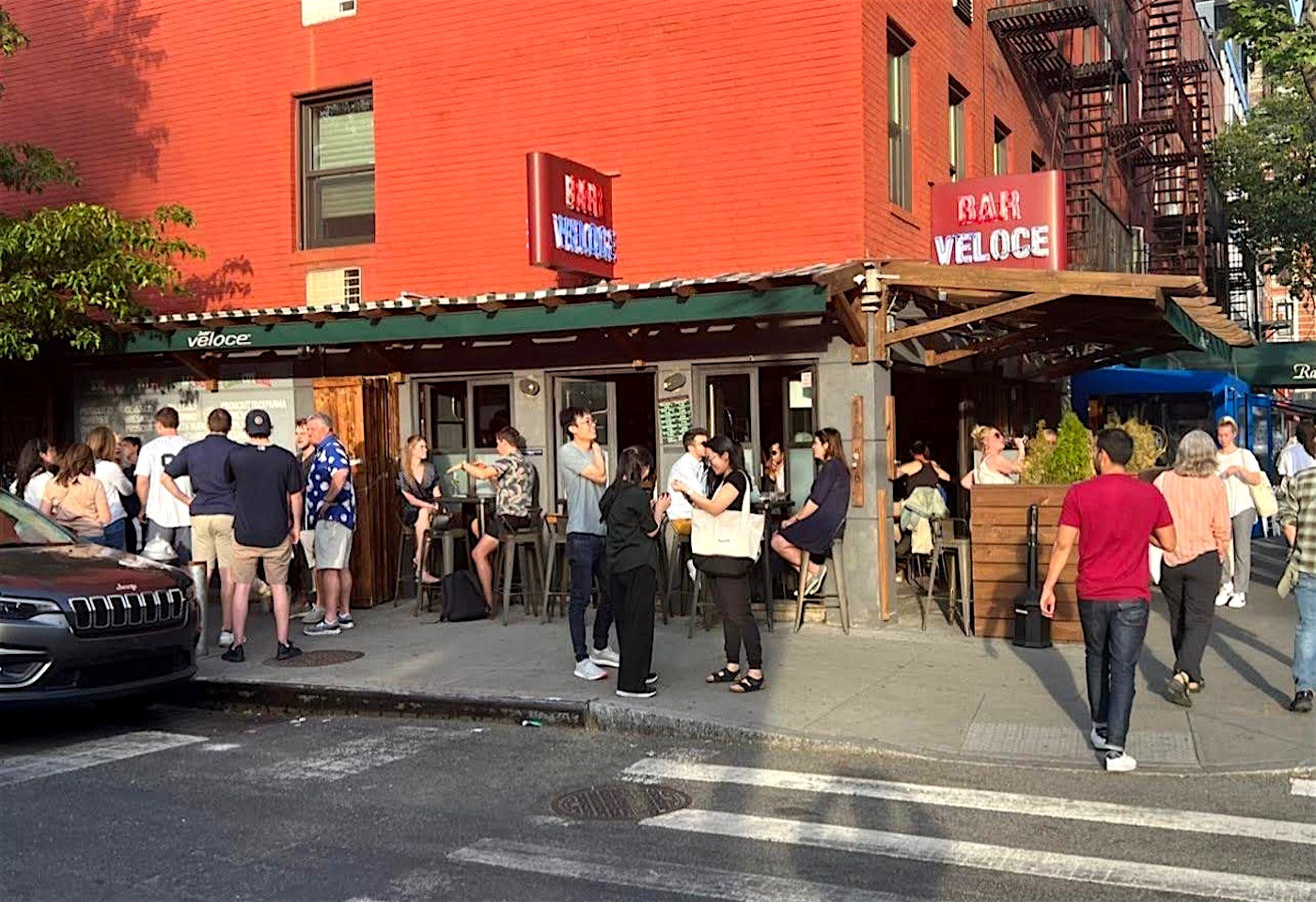 A modern wine bar in the heart of SoHo: Bar Veloce image 3