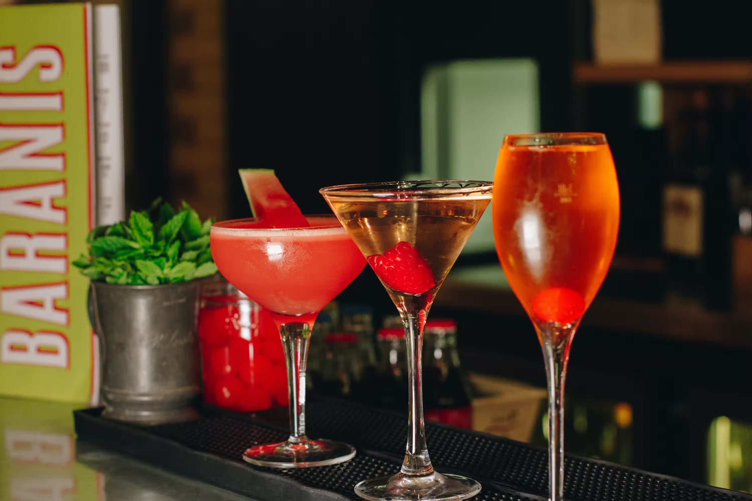 Baranis bar Embankment