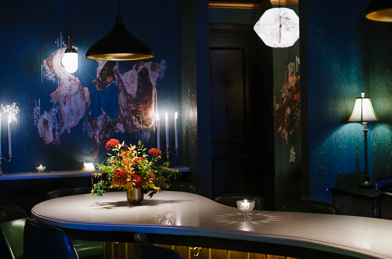 Ce n’est pas un cocktail bar: Barely Disfigured  image 3