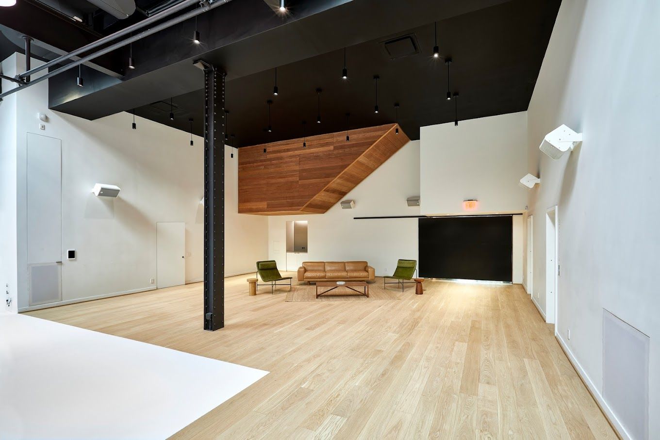 A Lower East Side meeting room you’ll be crazy in love with: Bathhouse Studios image 3
