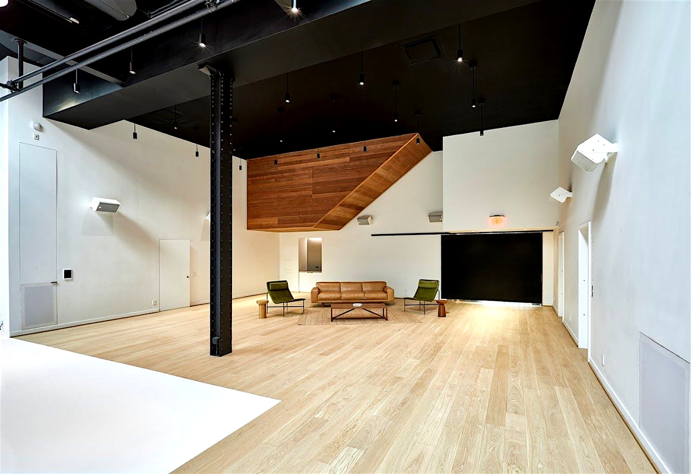 A Lower East Side meeting room you’ll be crazy in love with: Bathhouse Studios image 3