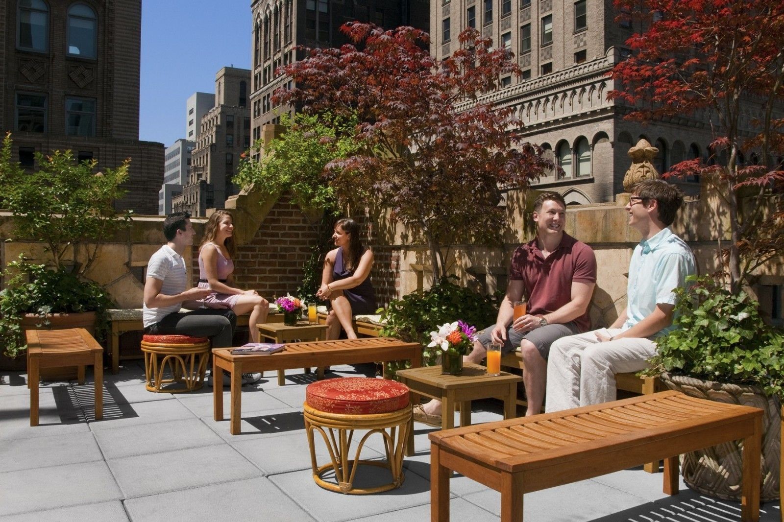 A dream NYC rooftop bar for all book lovers: Bookmarks  image 2