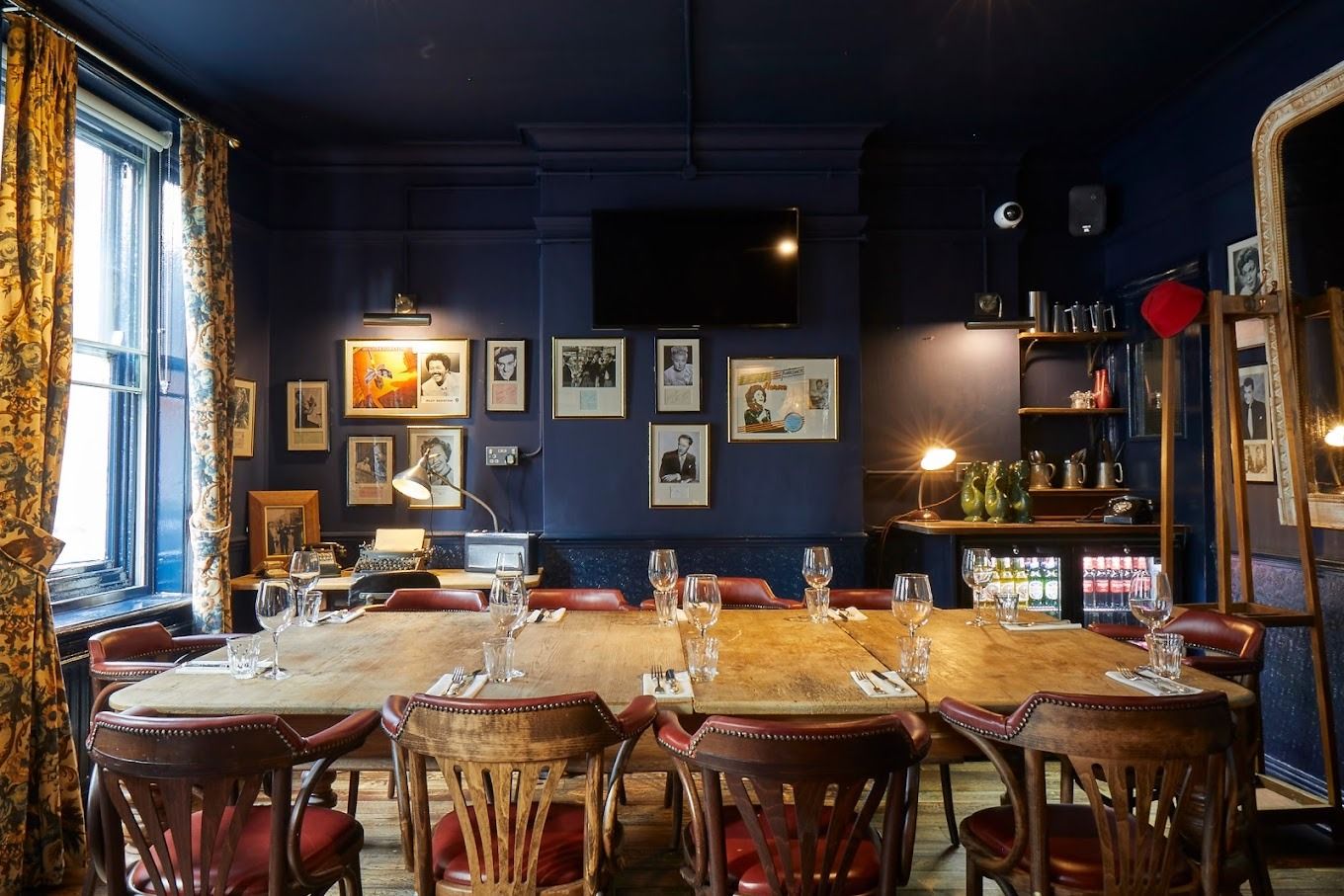 bow street tavern covent garden party 1