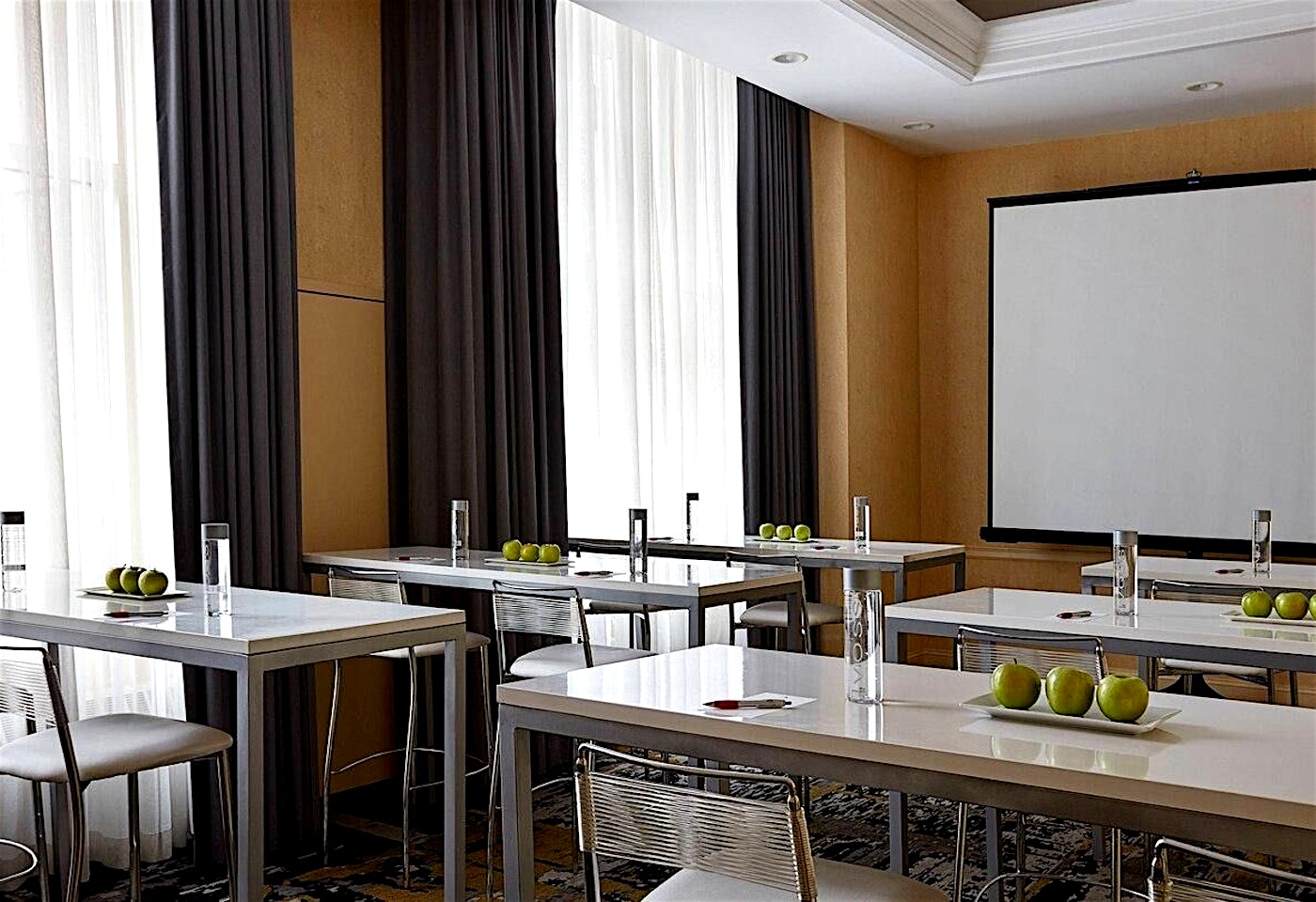 A meeting space with endless options: New York Marriott at the Brooklyn Bridge image 3
