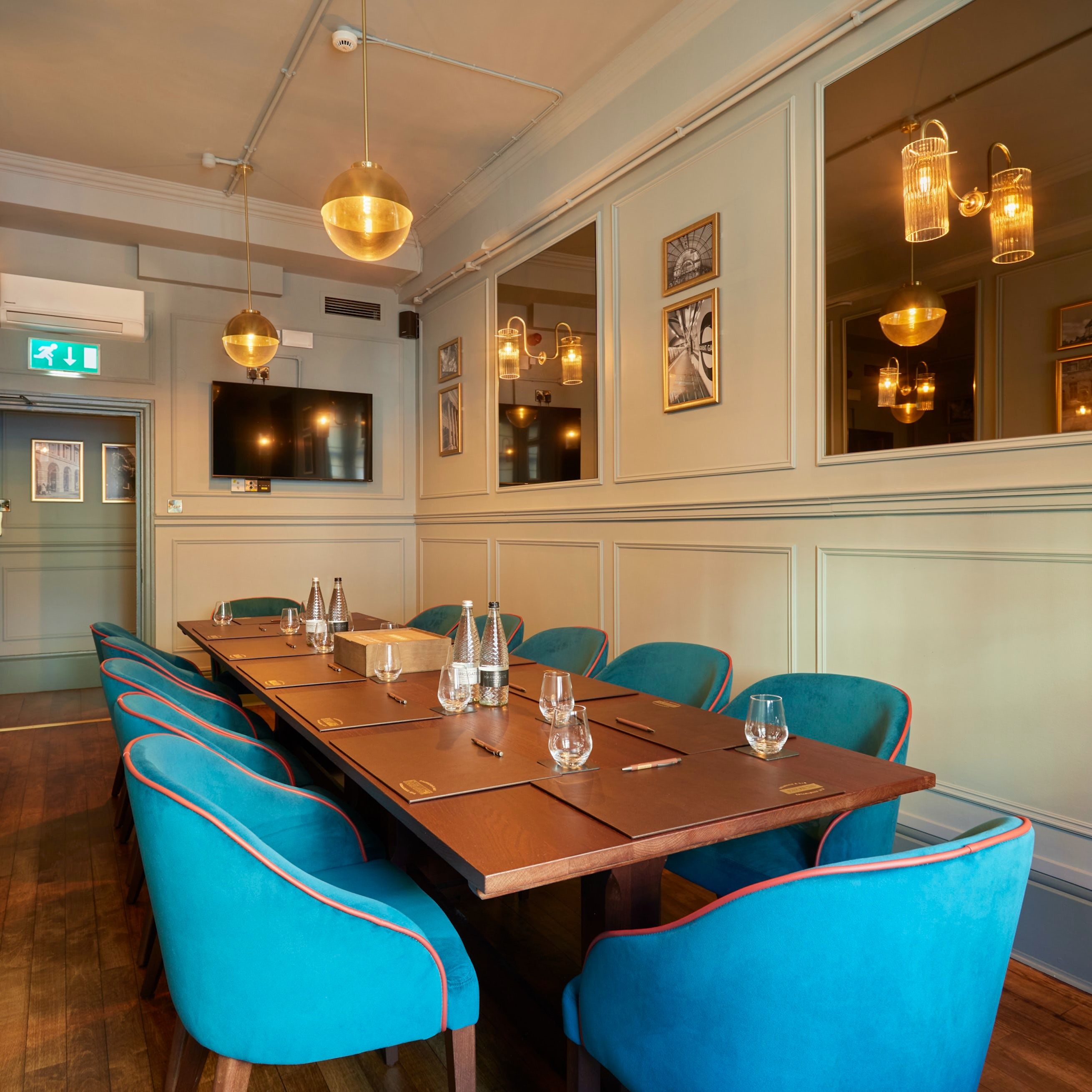 A small meeting room filled with history: Browns Covent Garden image 3