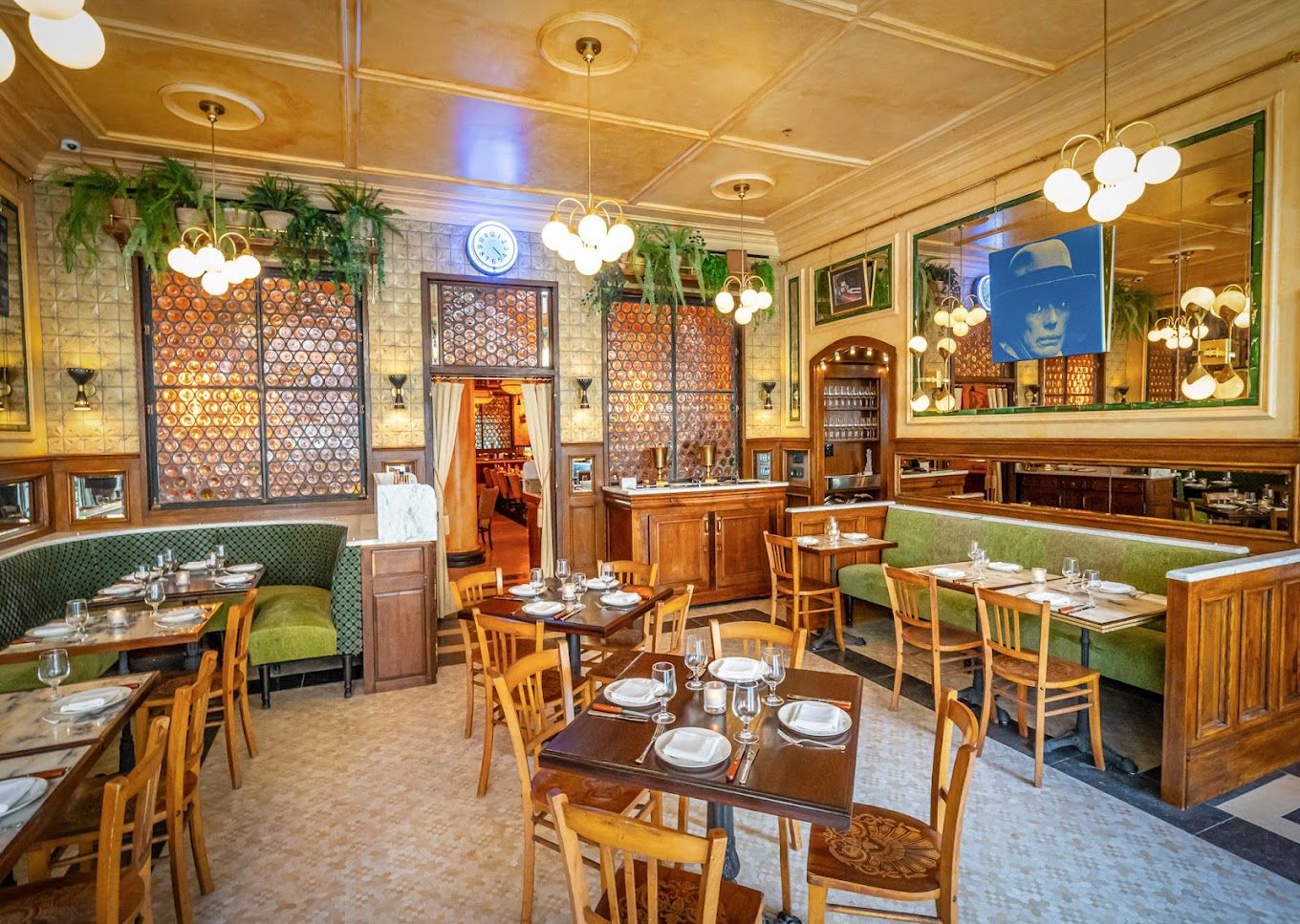 cafe chelsea manhattan restaurant buyouts private events nyc